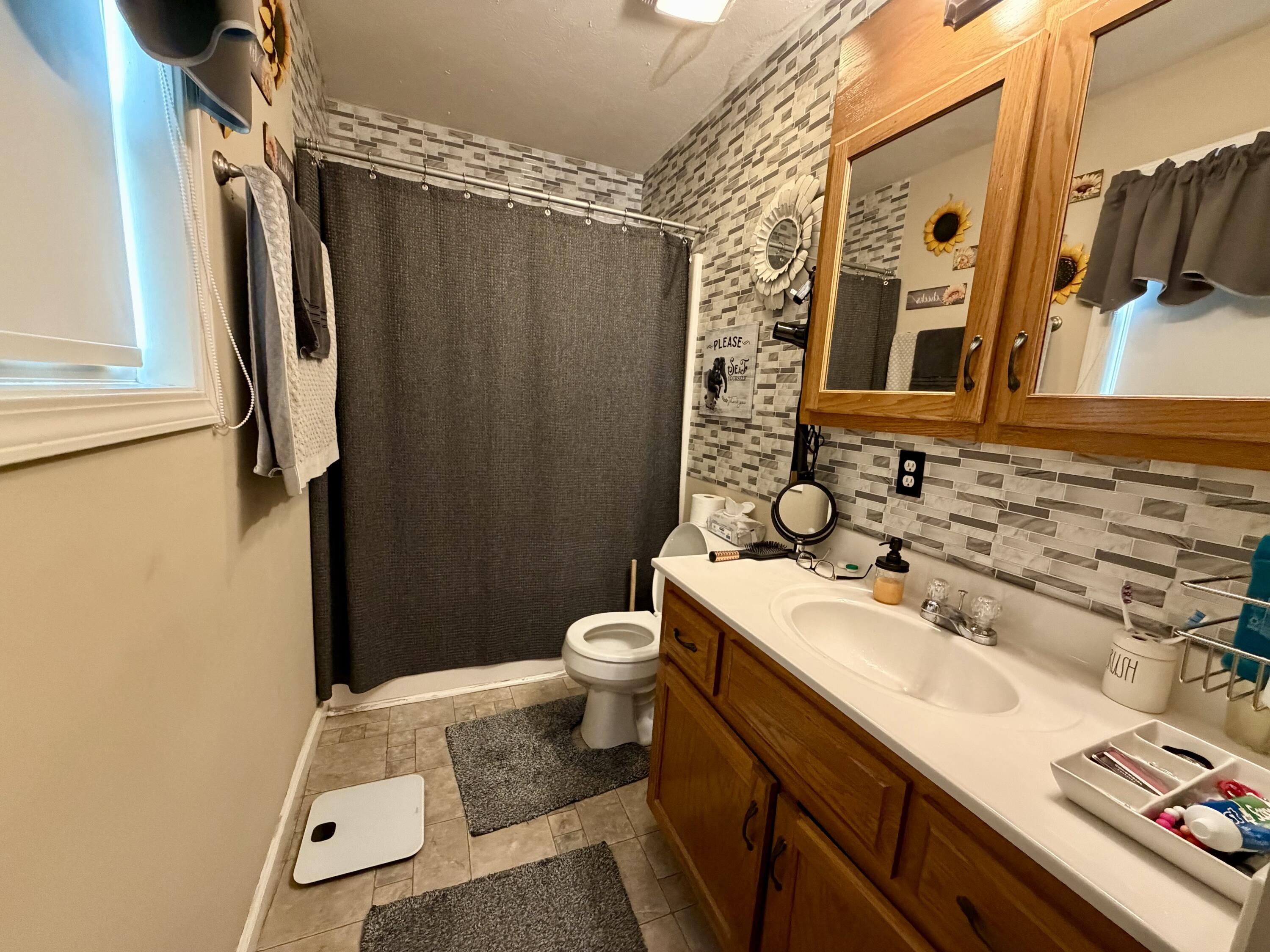 112 Logan Court Property Photo 15