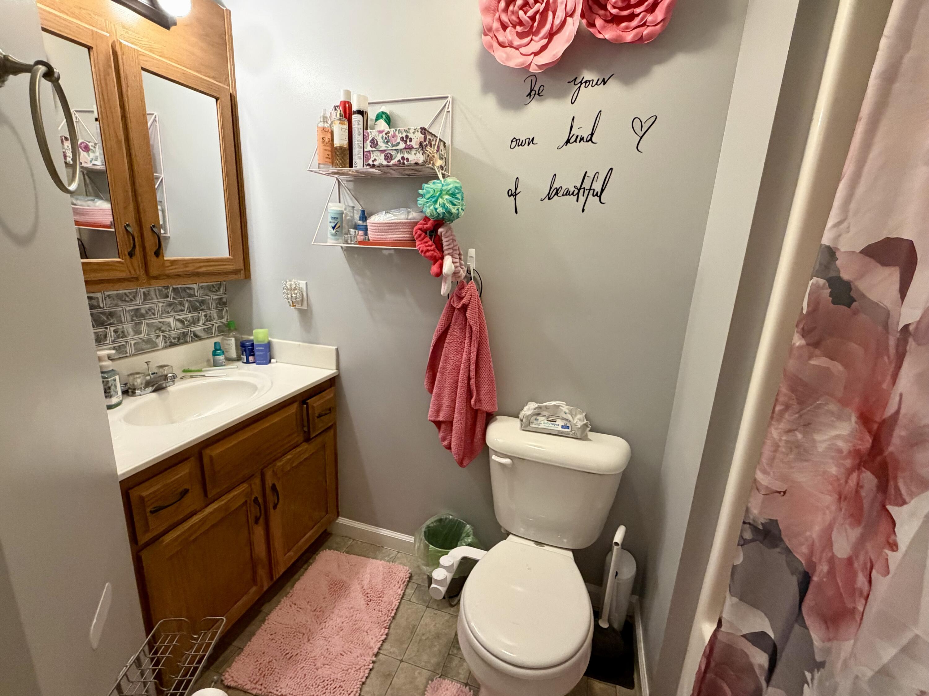 112 Logan Court Property Photo 19