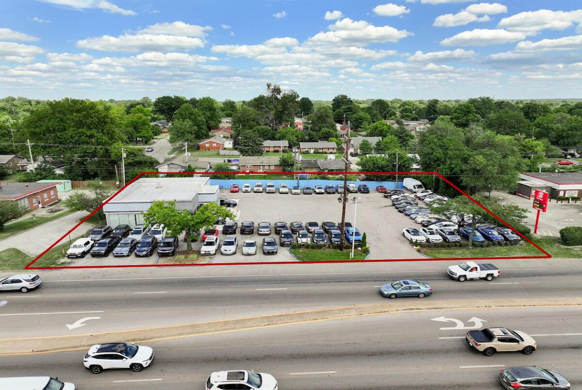 435 E New Circle Road Property Photo 12