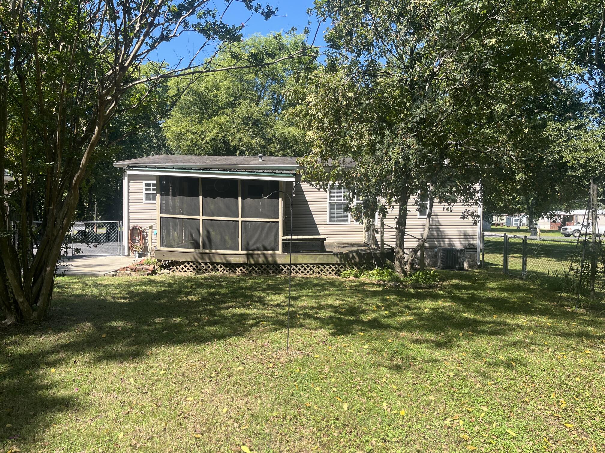 1226 Yarbro Lane Property Photo 6