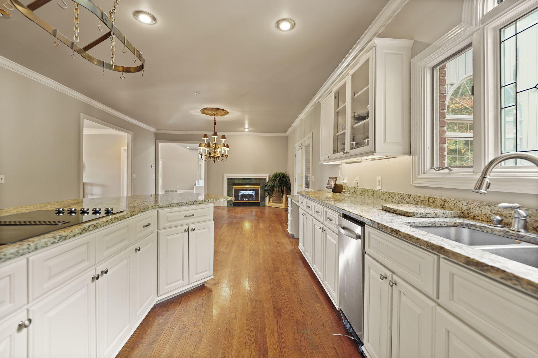484 Woods Edge Drive Property Photo 33