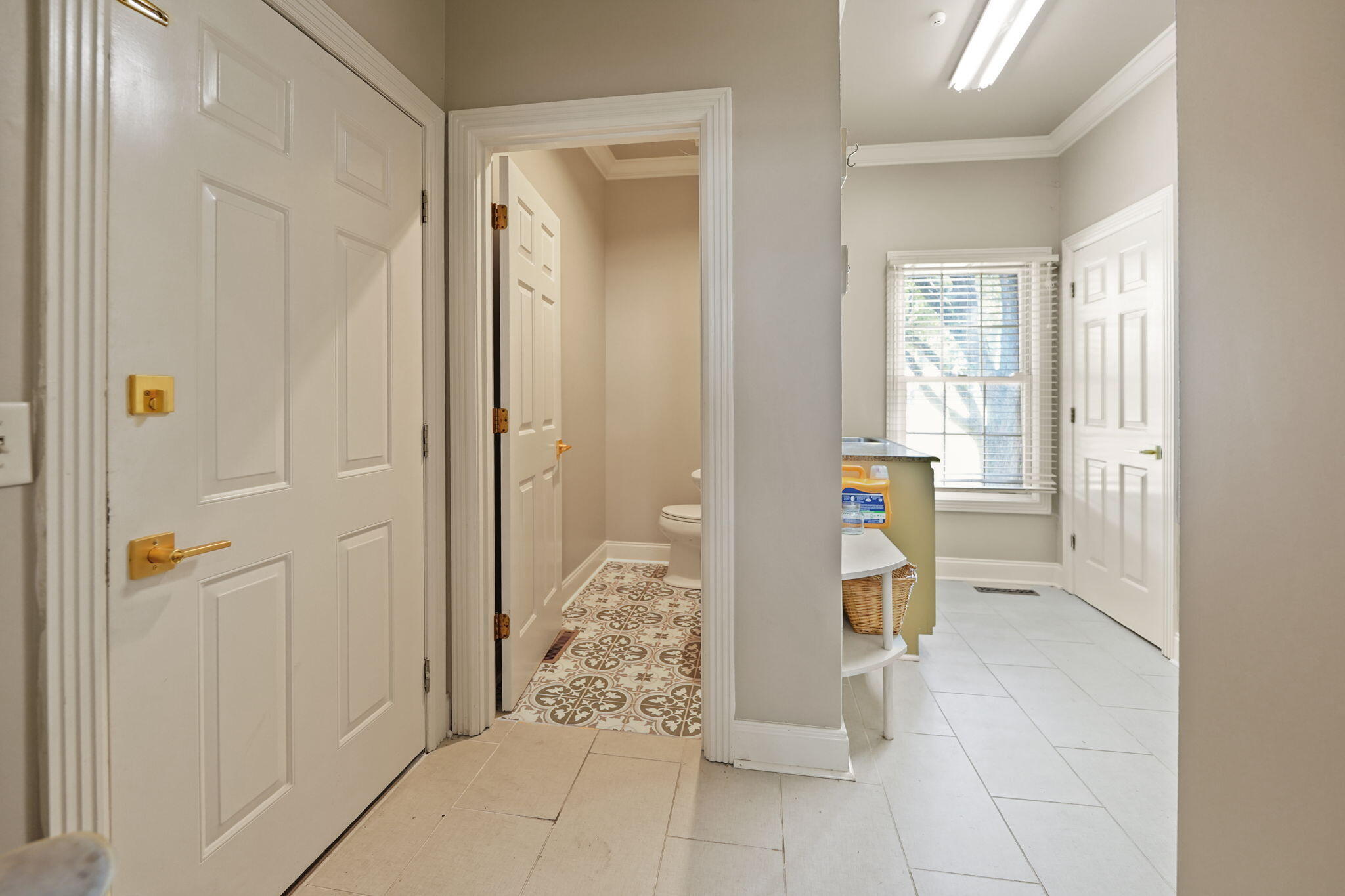 484 Woods Edge Drive Property Photo 37