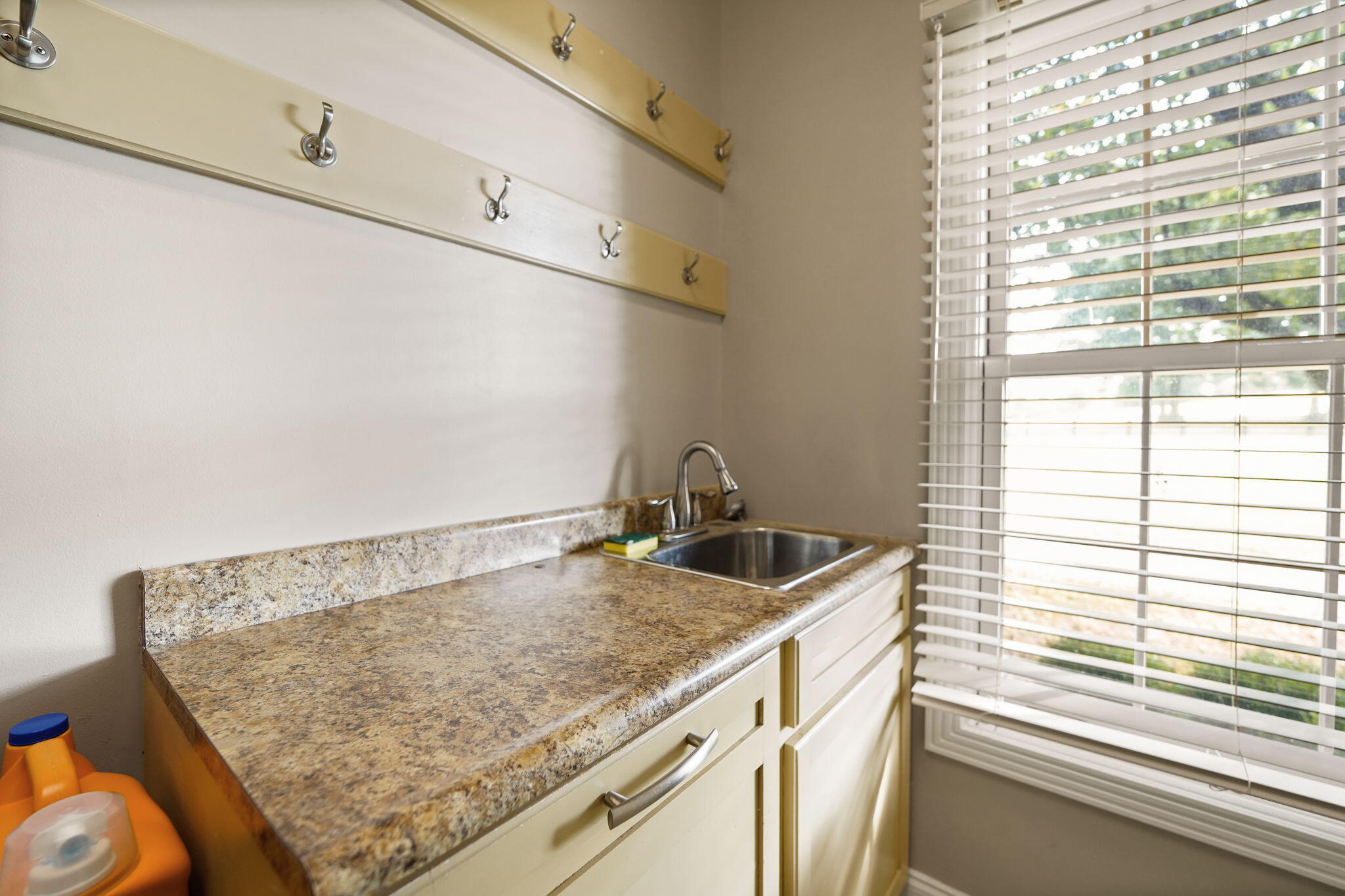 484 Woods Edge Drive Property Photo 40