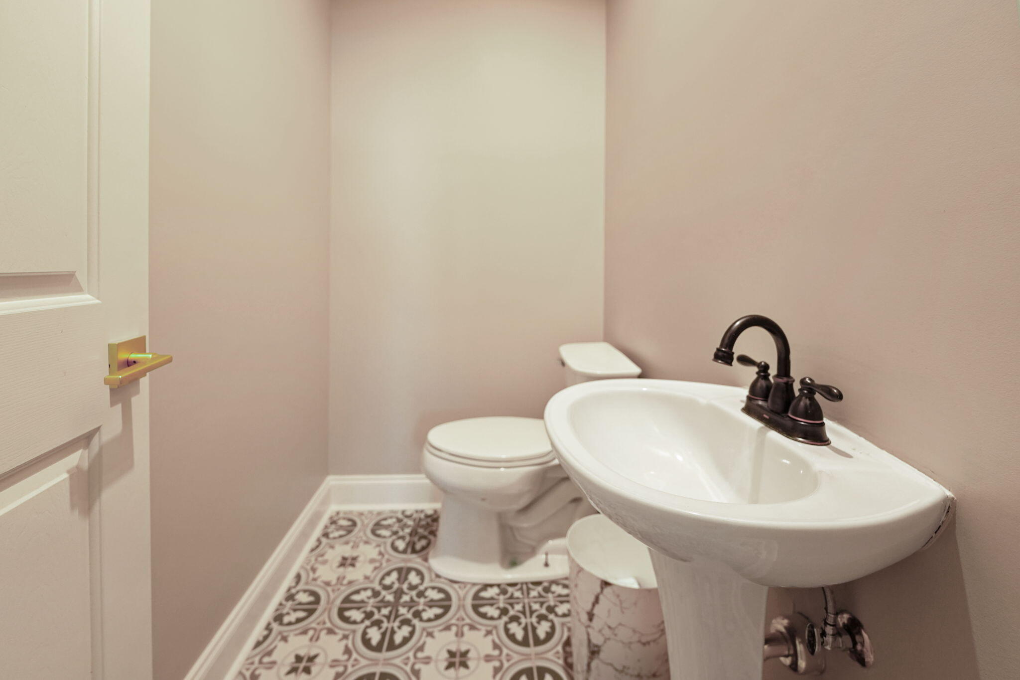 484 Woods Edge Drive Property Photo 41