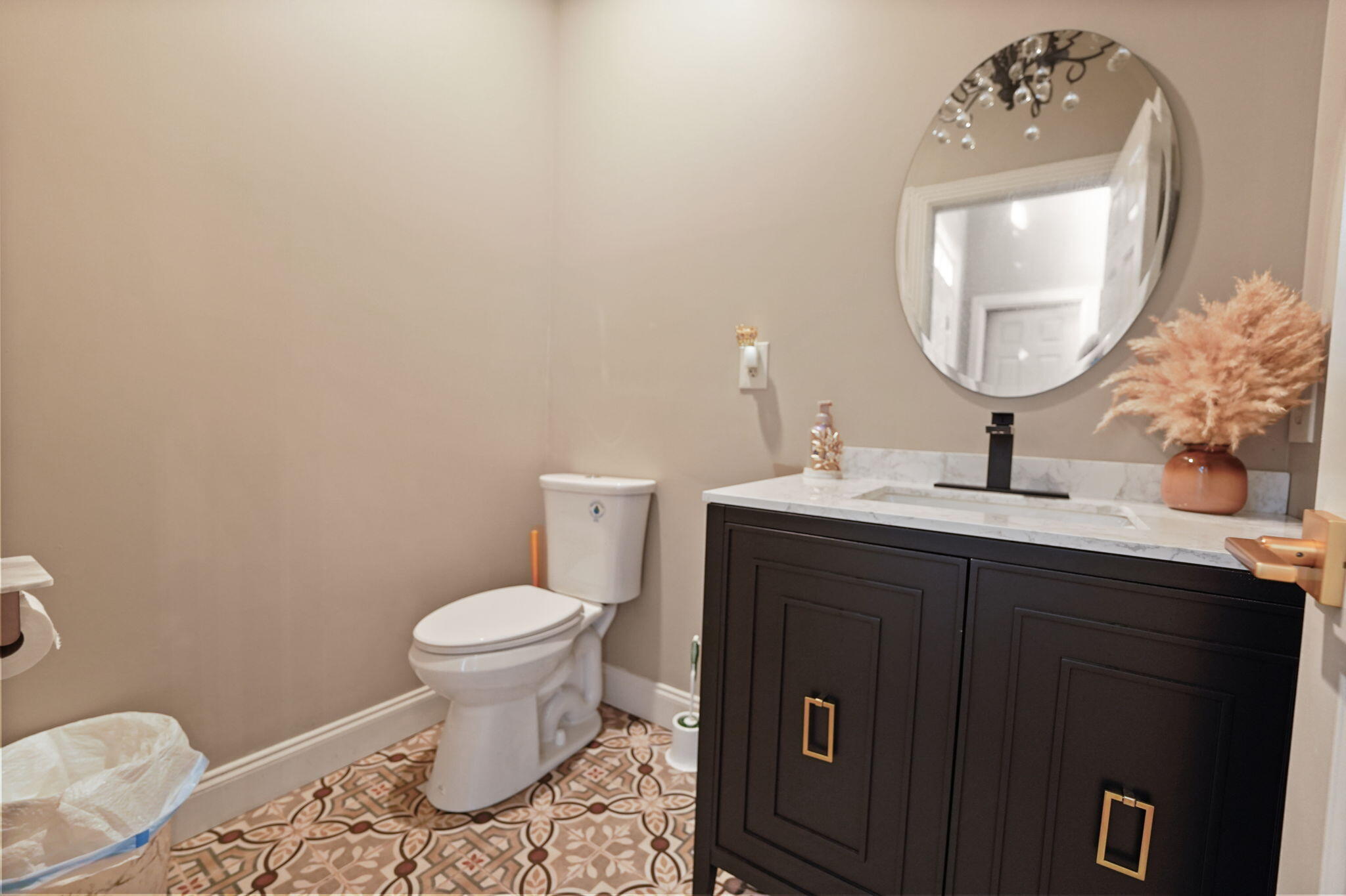 484 Woods Edge Drive Property Photo 44