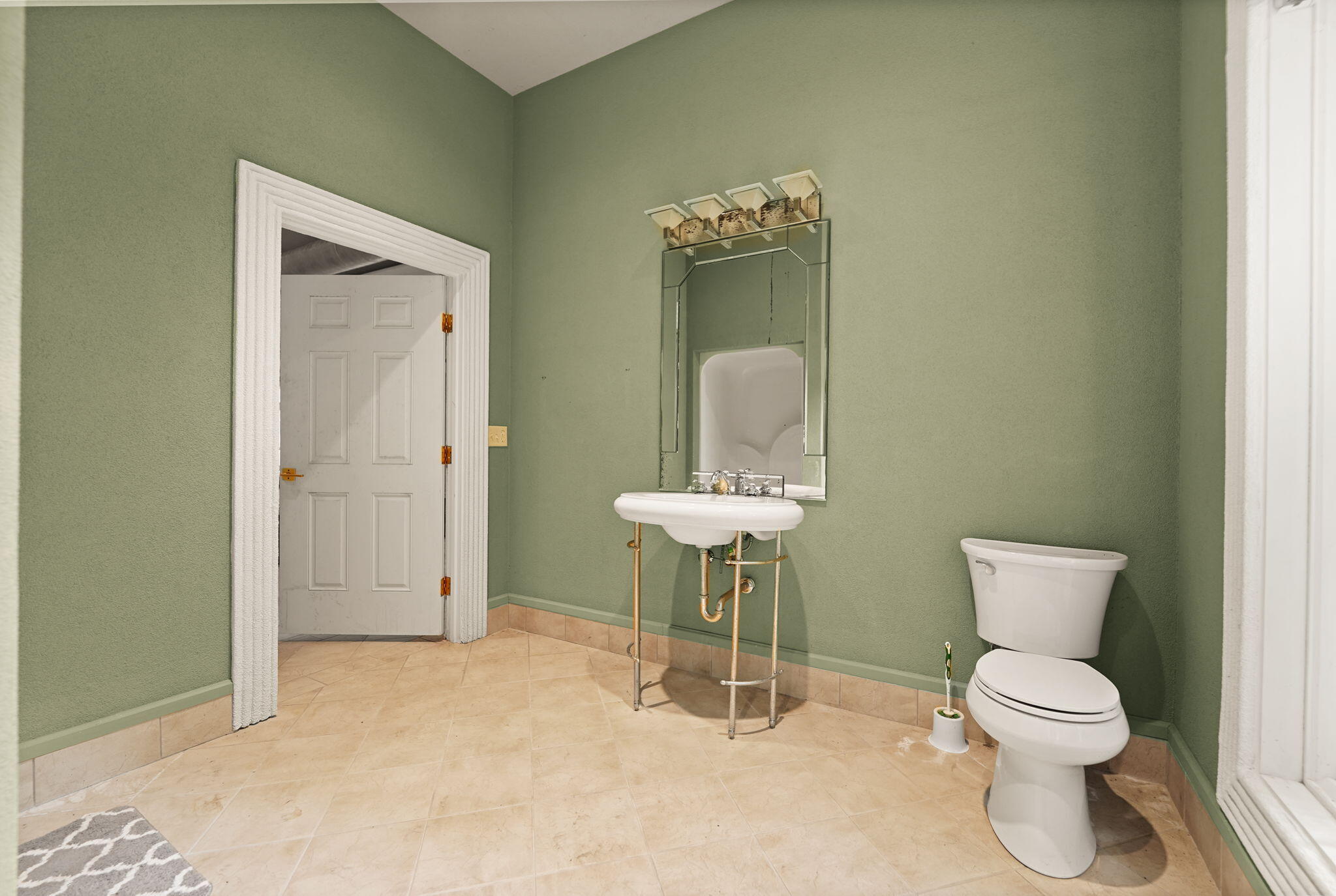 484 Woods Edge Drive Property Photo 69