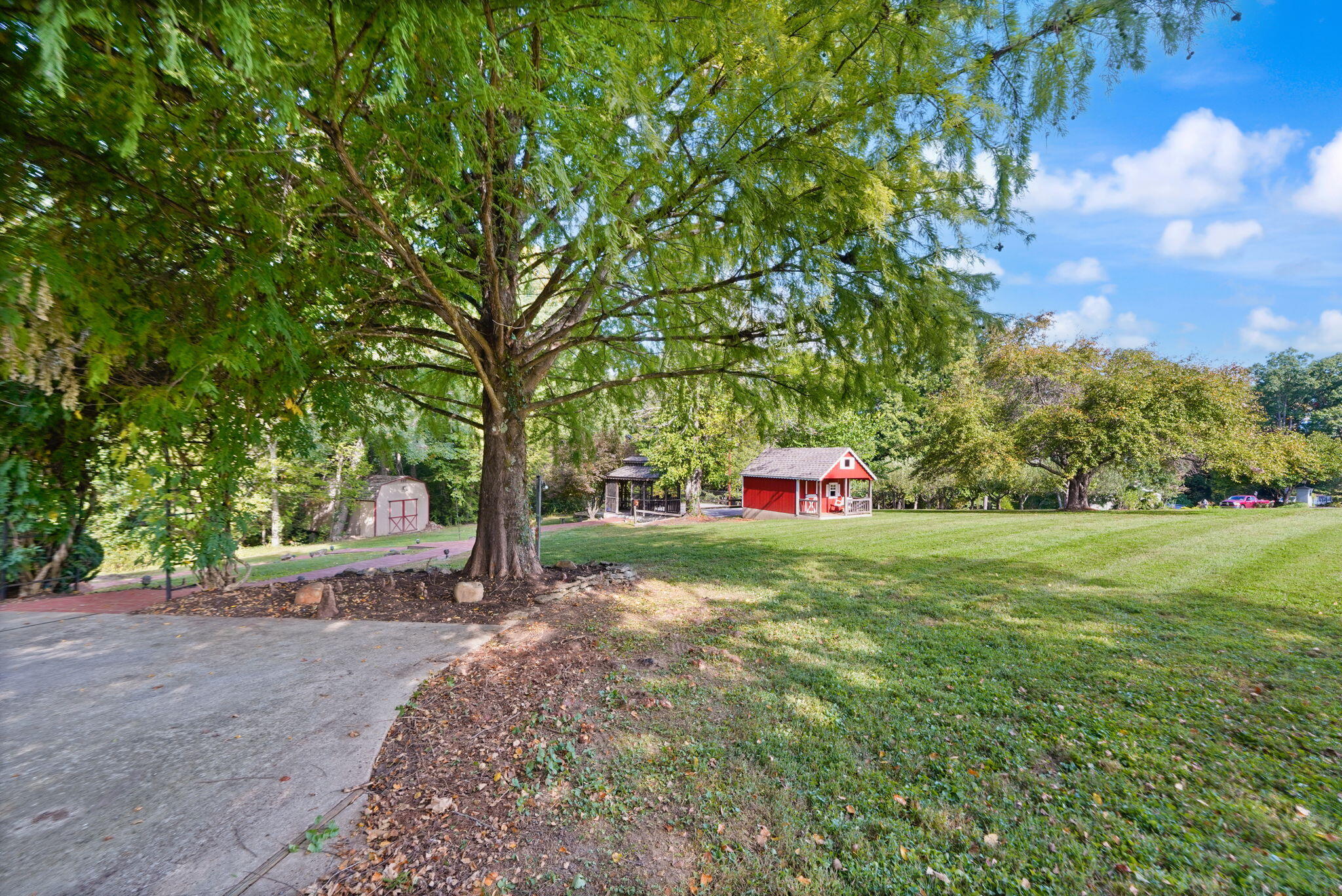 484 Woods Edge Drive Property Photo 128