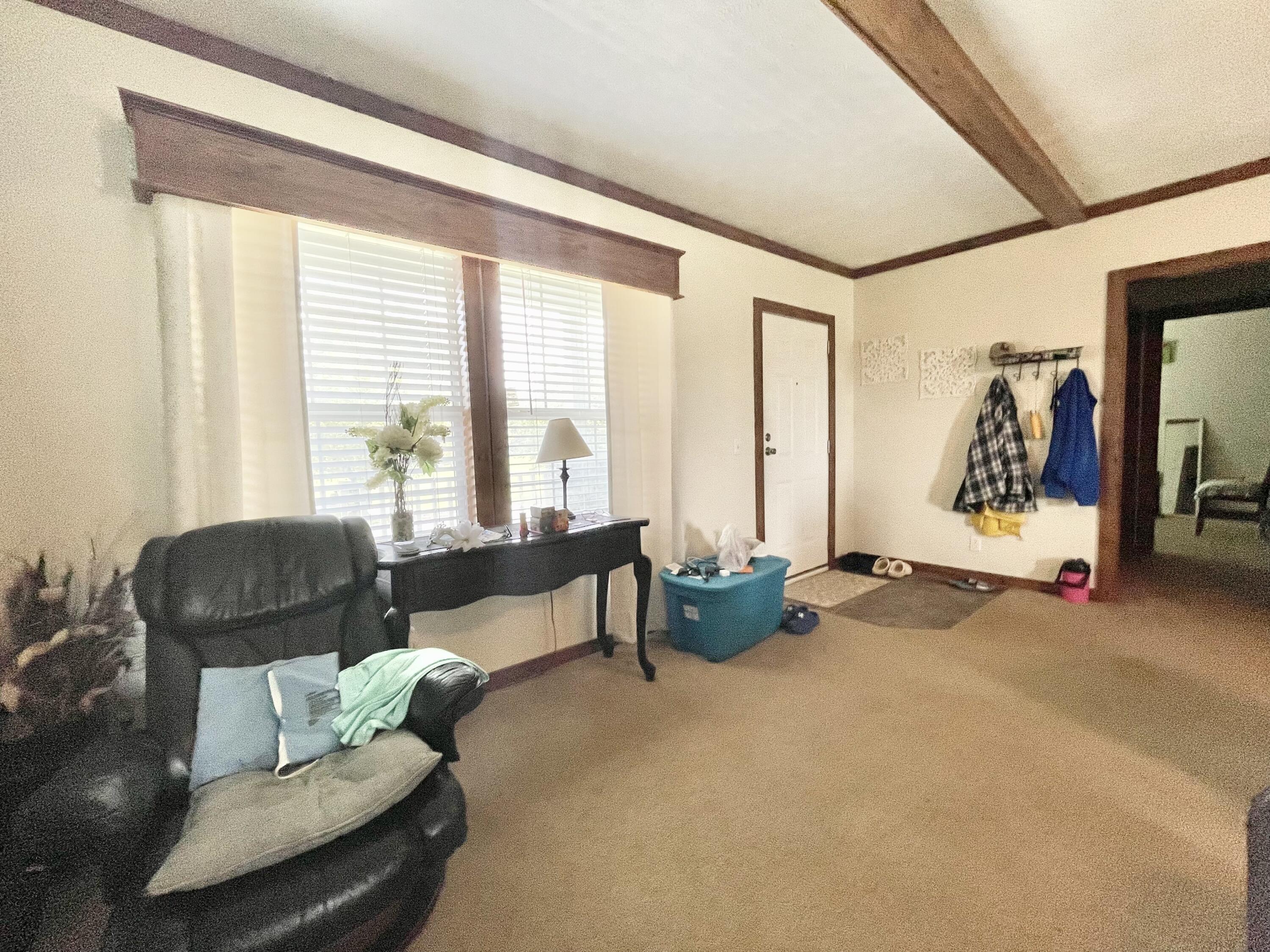 190 Whitaker Road Property Photo 4