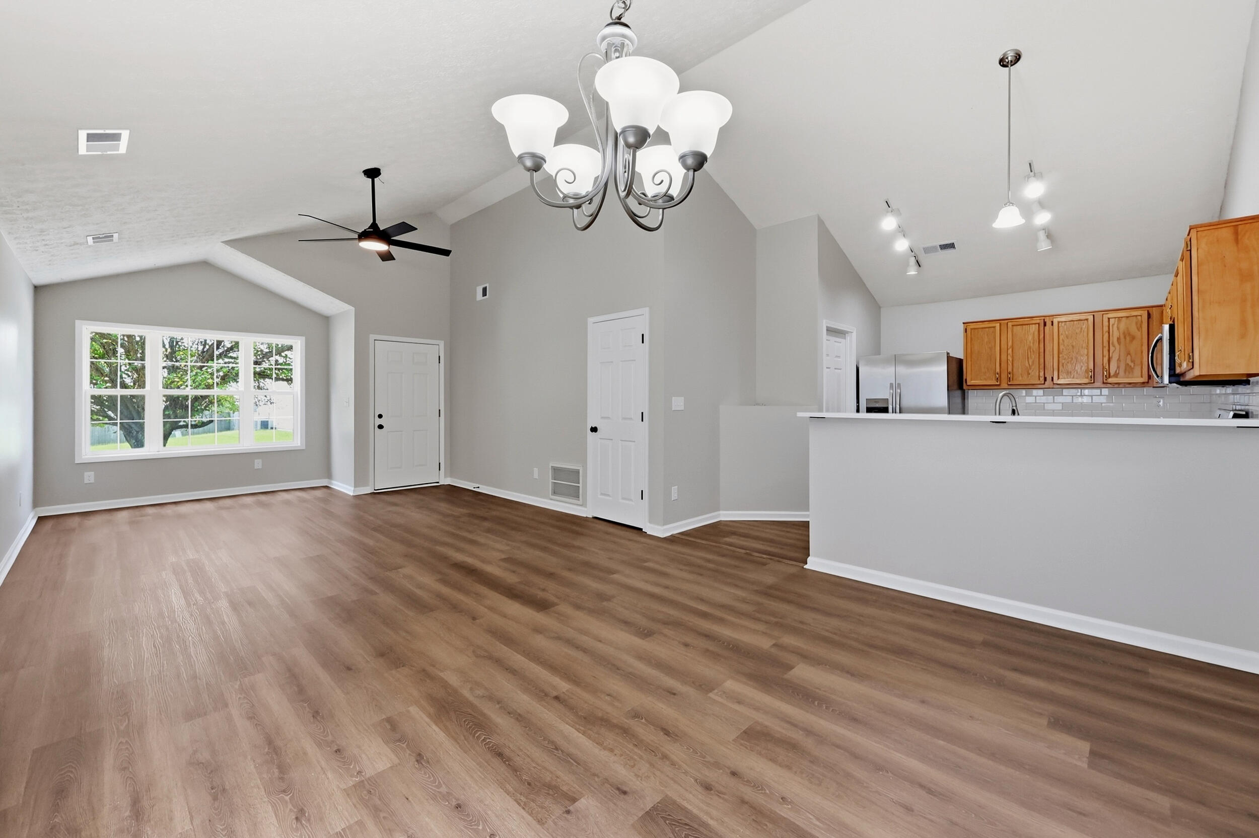 208 Timberwood Trace Property Photo 5