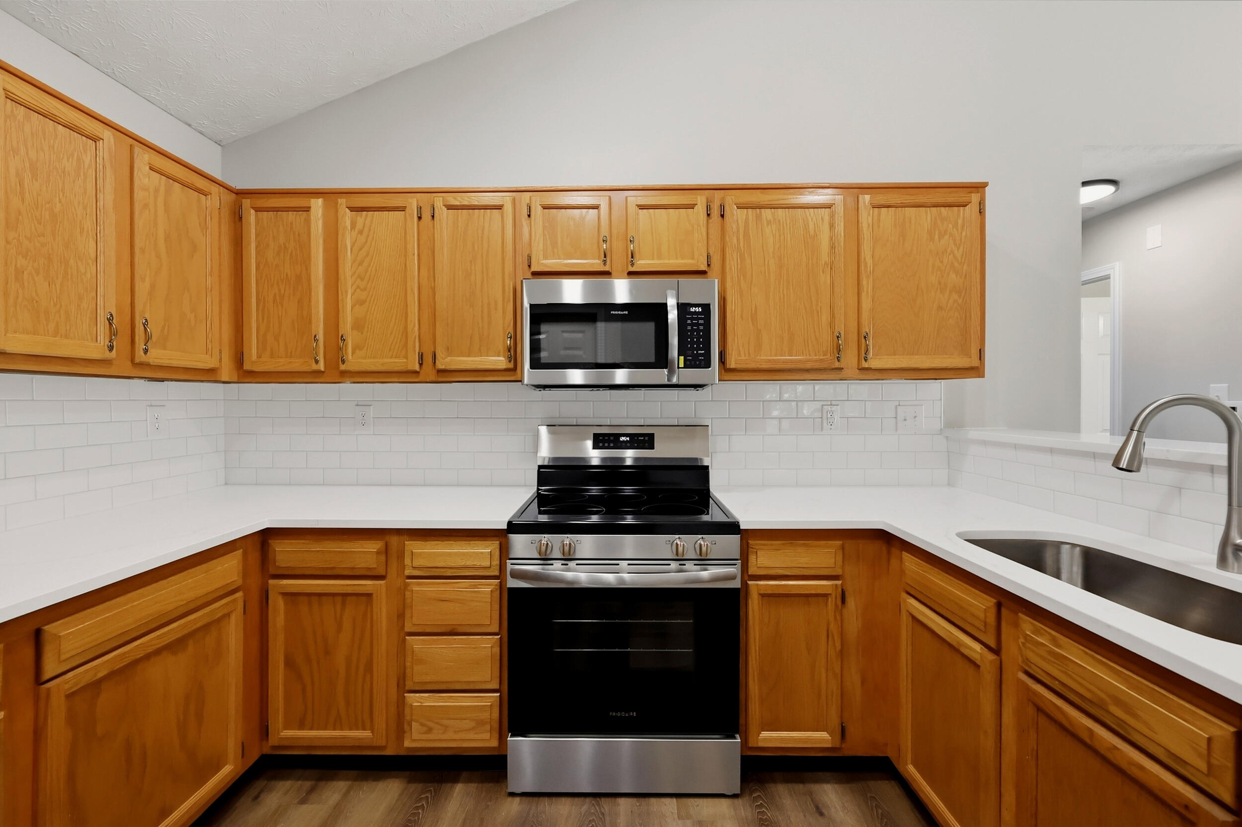 208 Timberwood Trace Property Photo 8