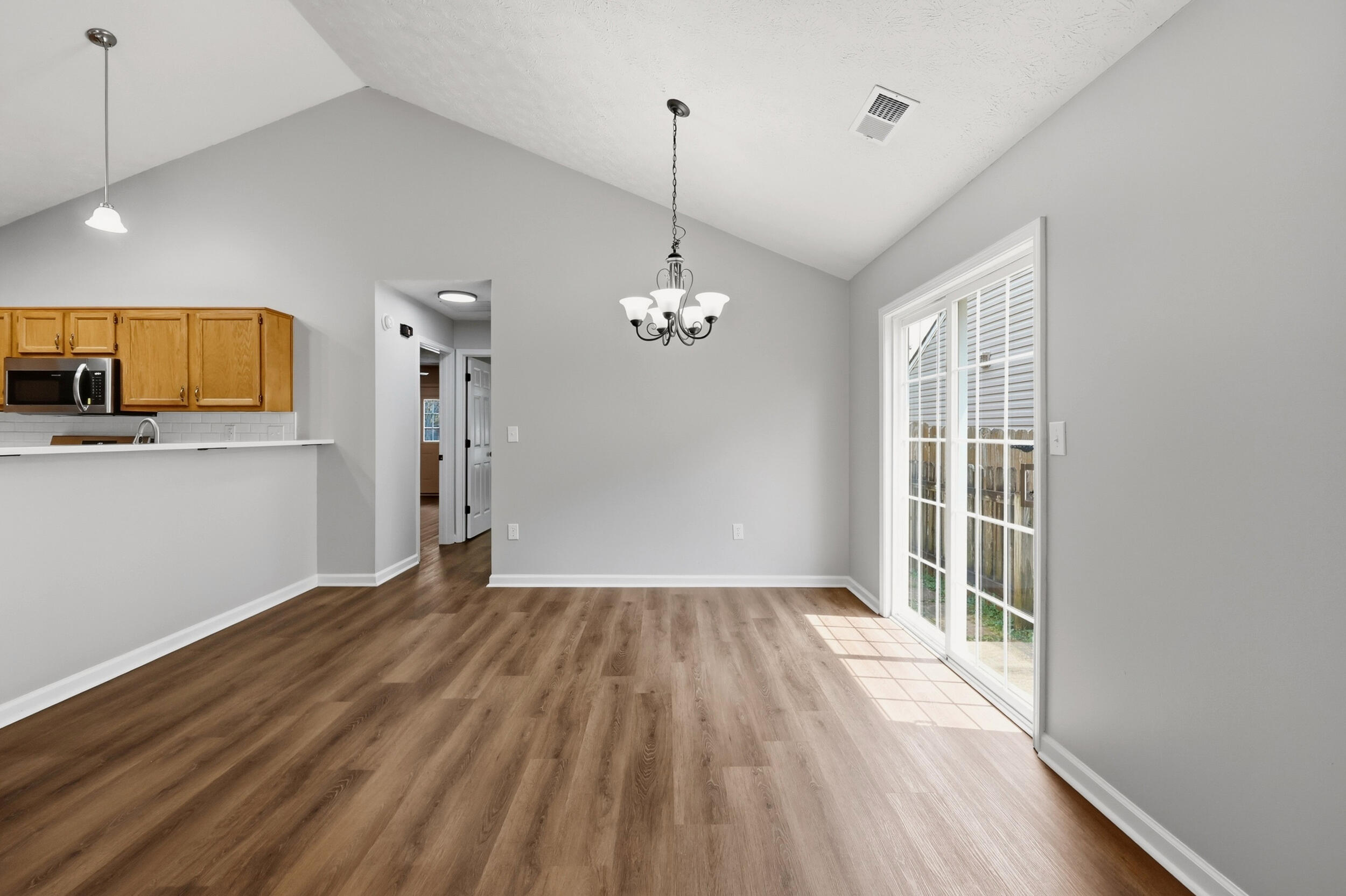 208 Timberwood Trace Property Photo 11