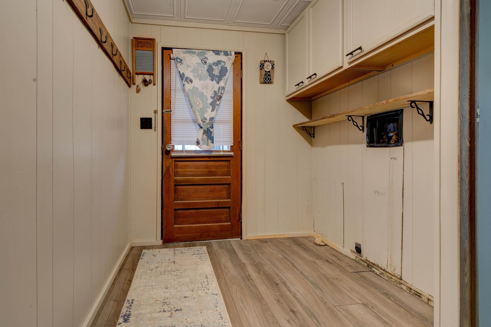 8340 Levee Road Property Photo 15