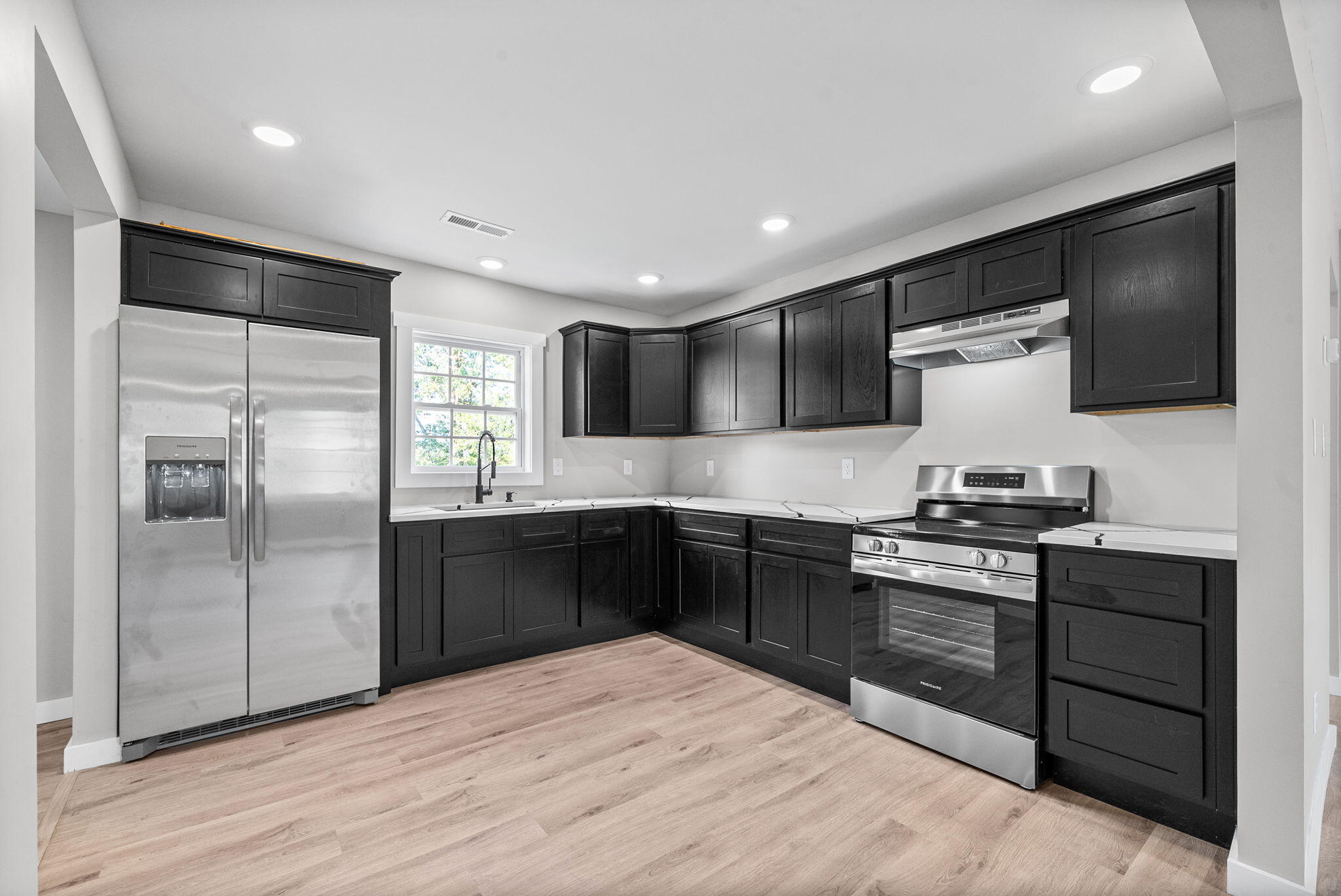 8285 Pilot Rock Road Property Photo 13