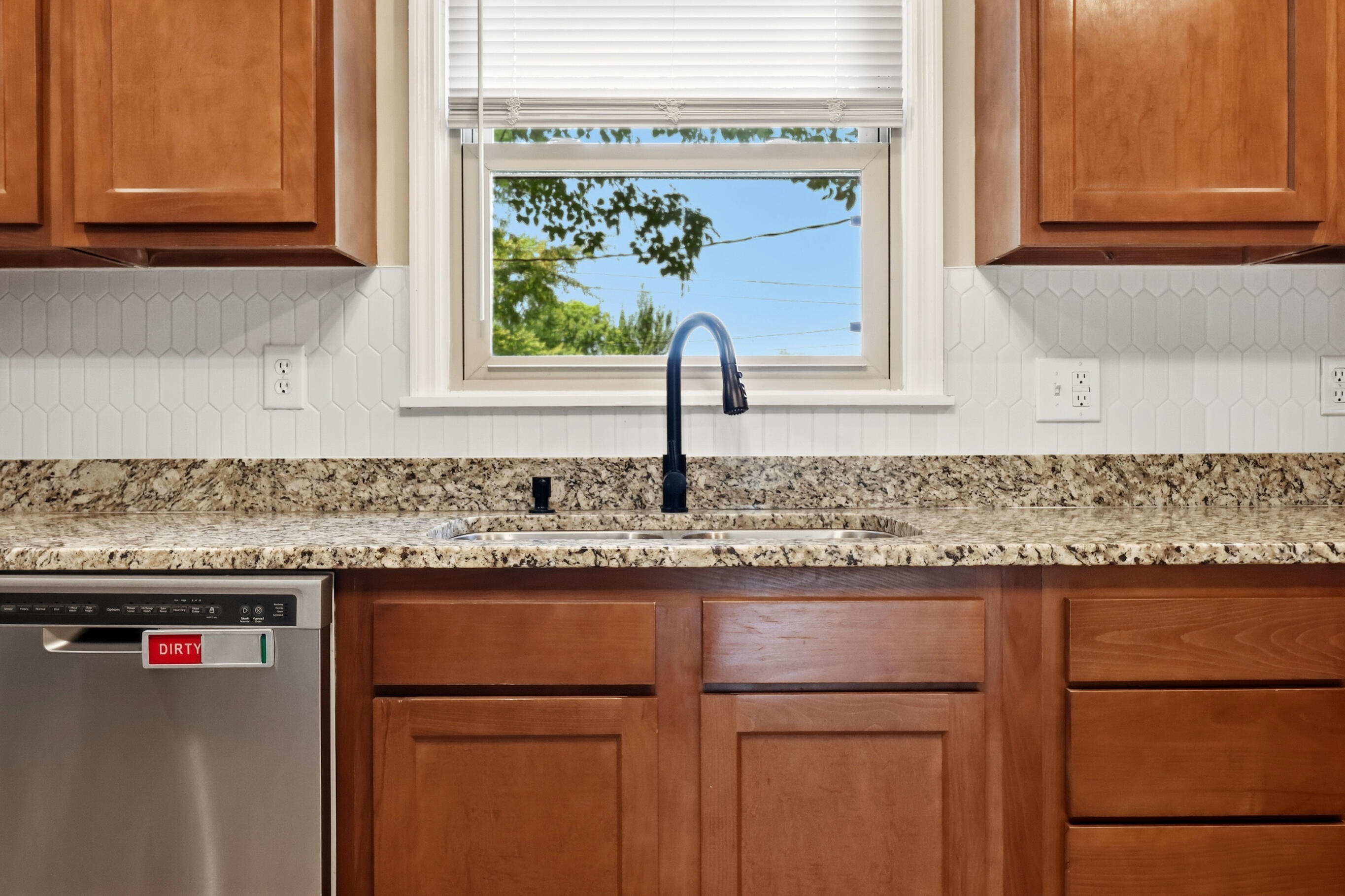 510 Sheffield Drive Property Photo 15