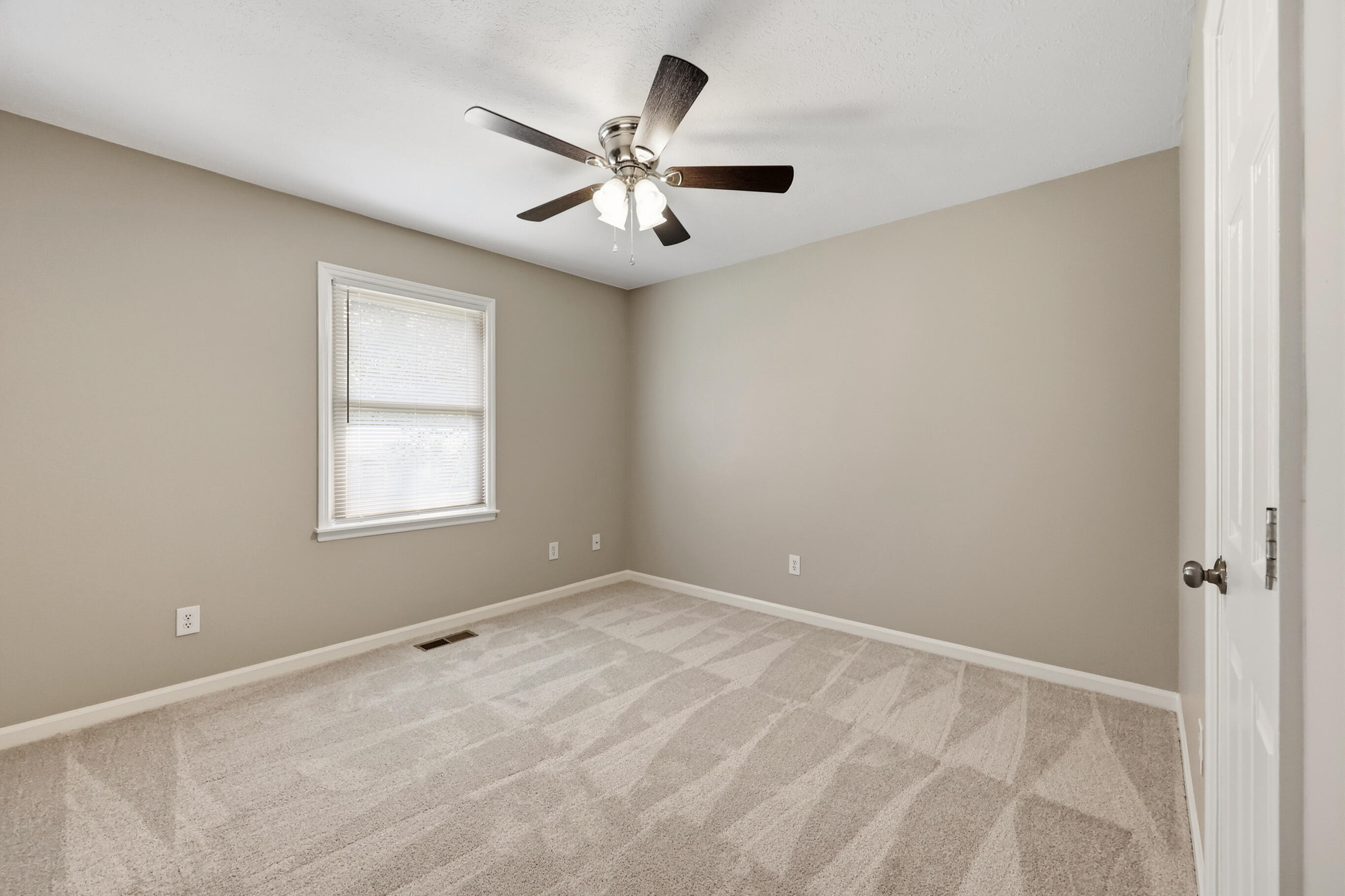 510 Sheffield Drive Property Photo 33