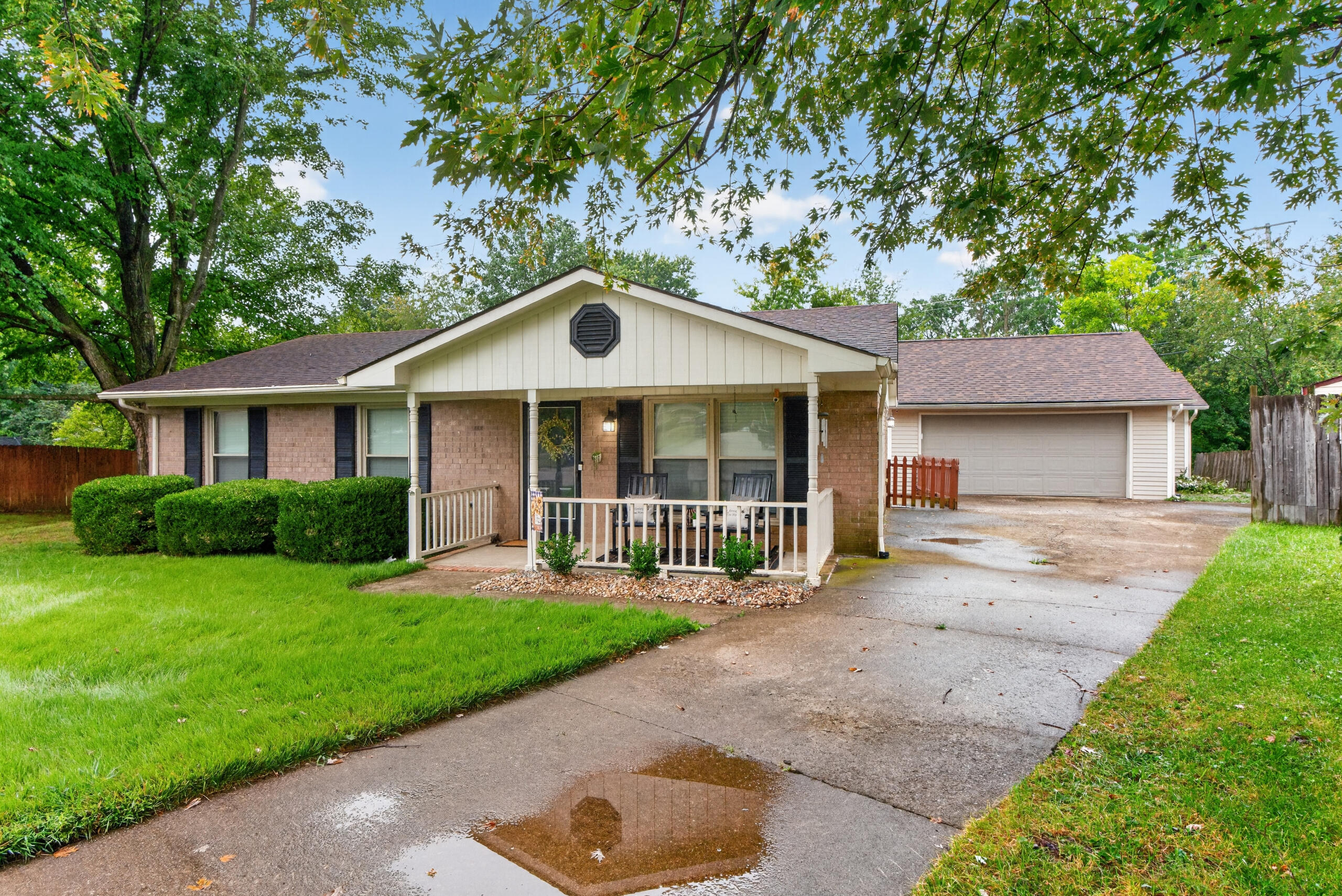 1101 Kalone Way Property Photo 2