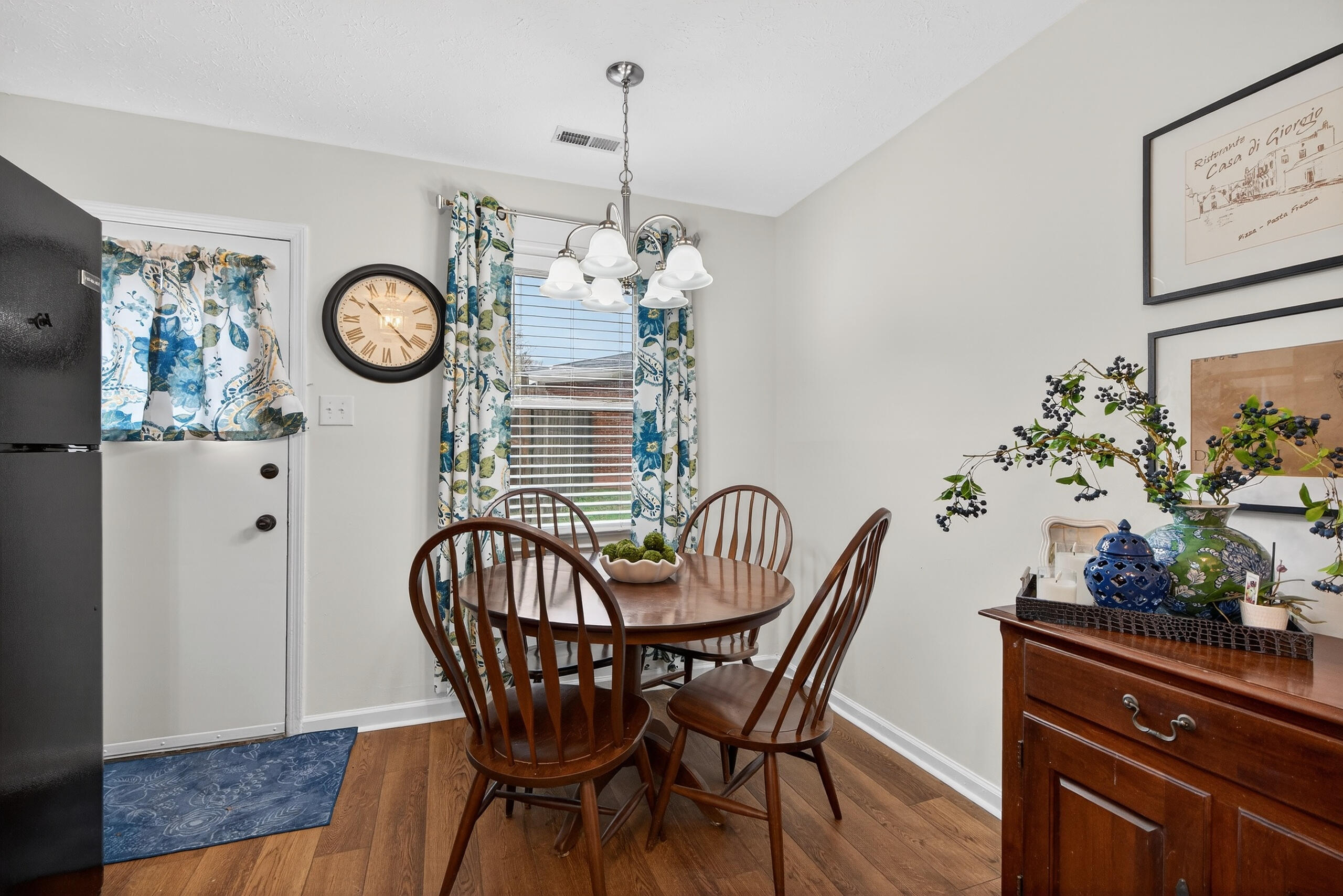 1101 Kalone Way Property Photo 9