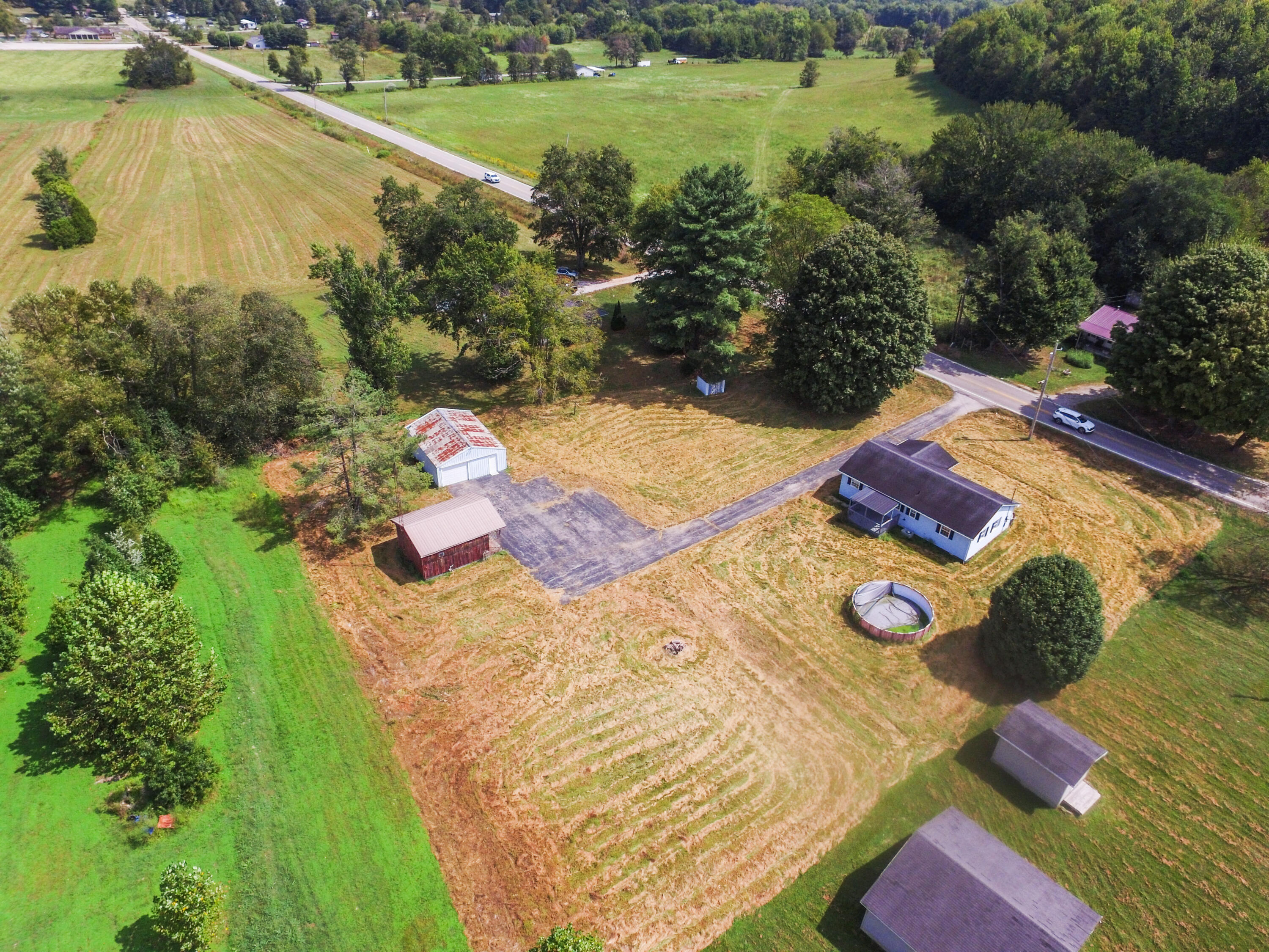 625 Ky-213 Property Photo 2