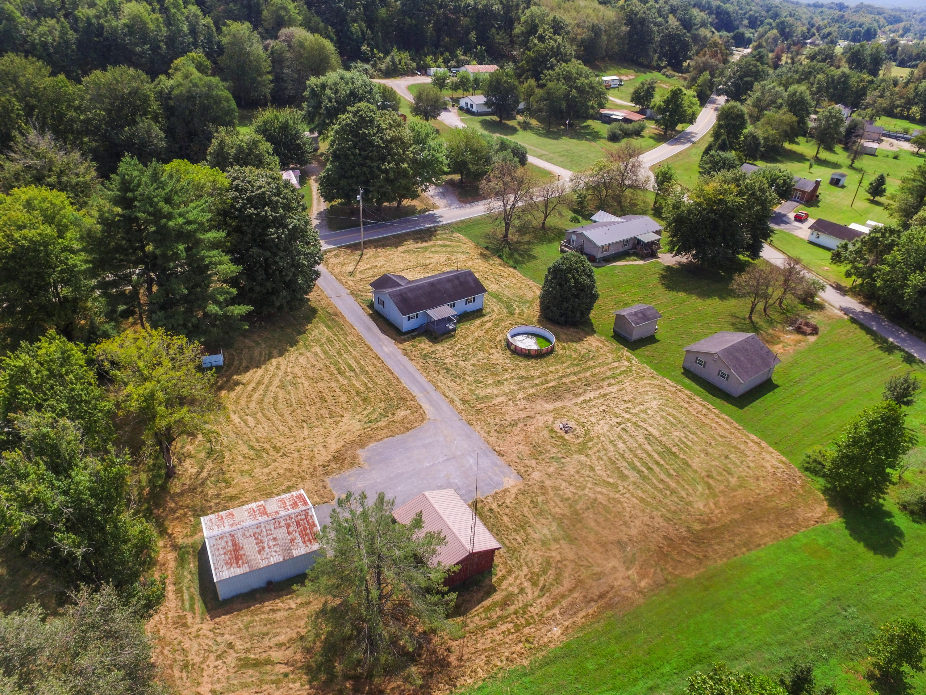 625 Ky-213 Property Photo 3