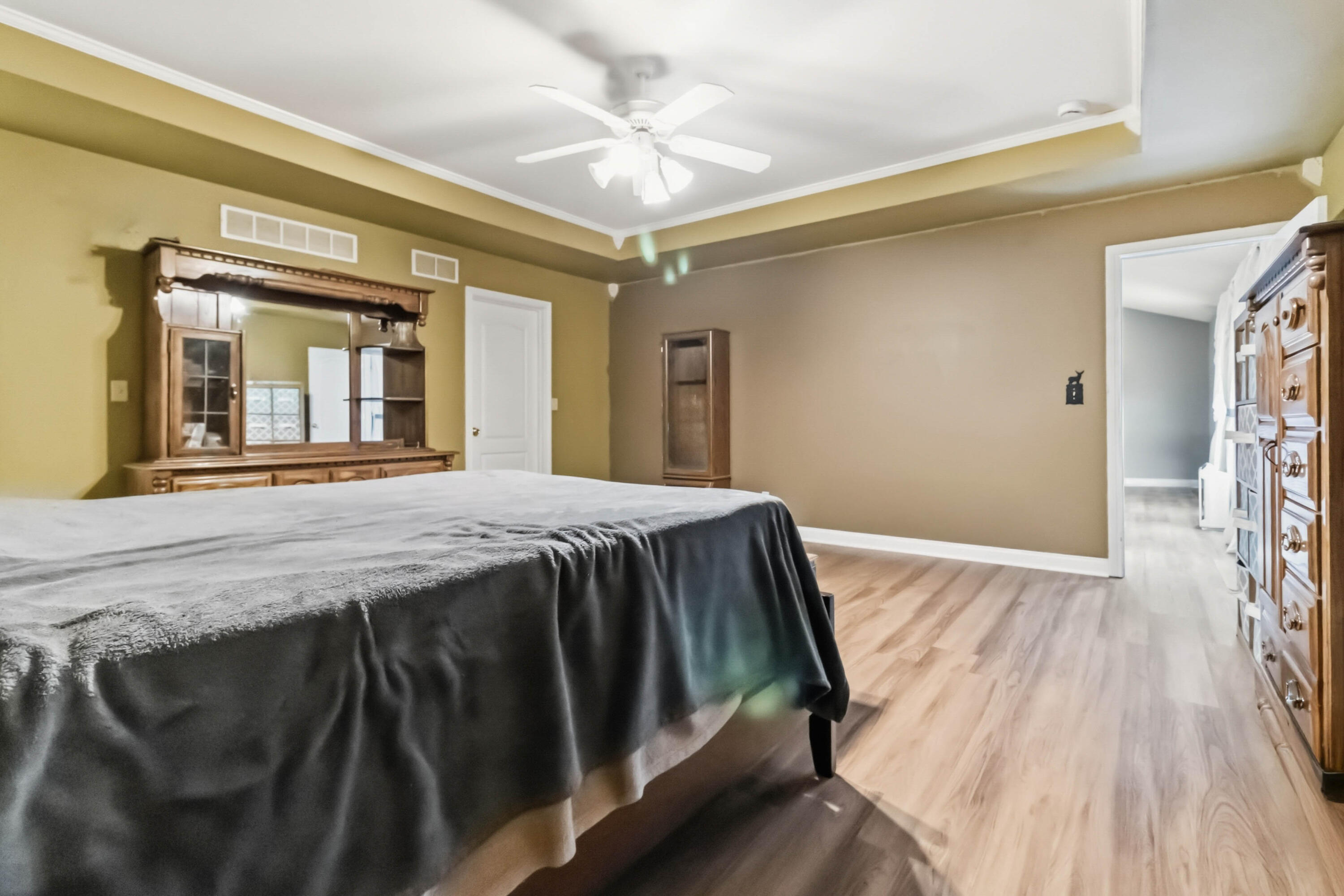 415 Country Drive Property Photo 19