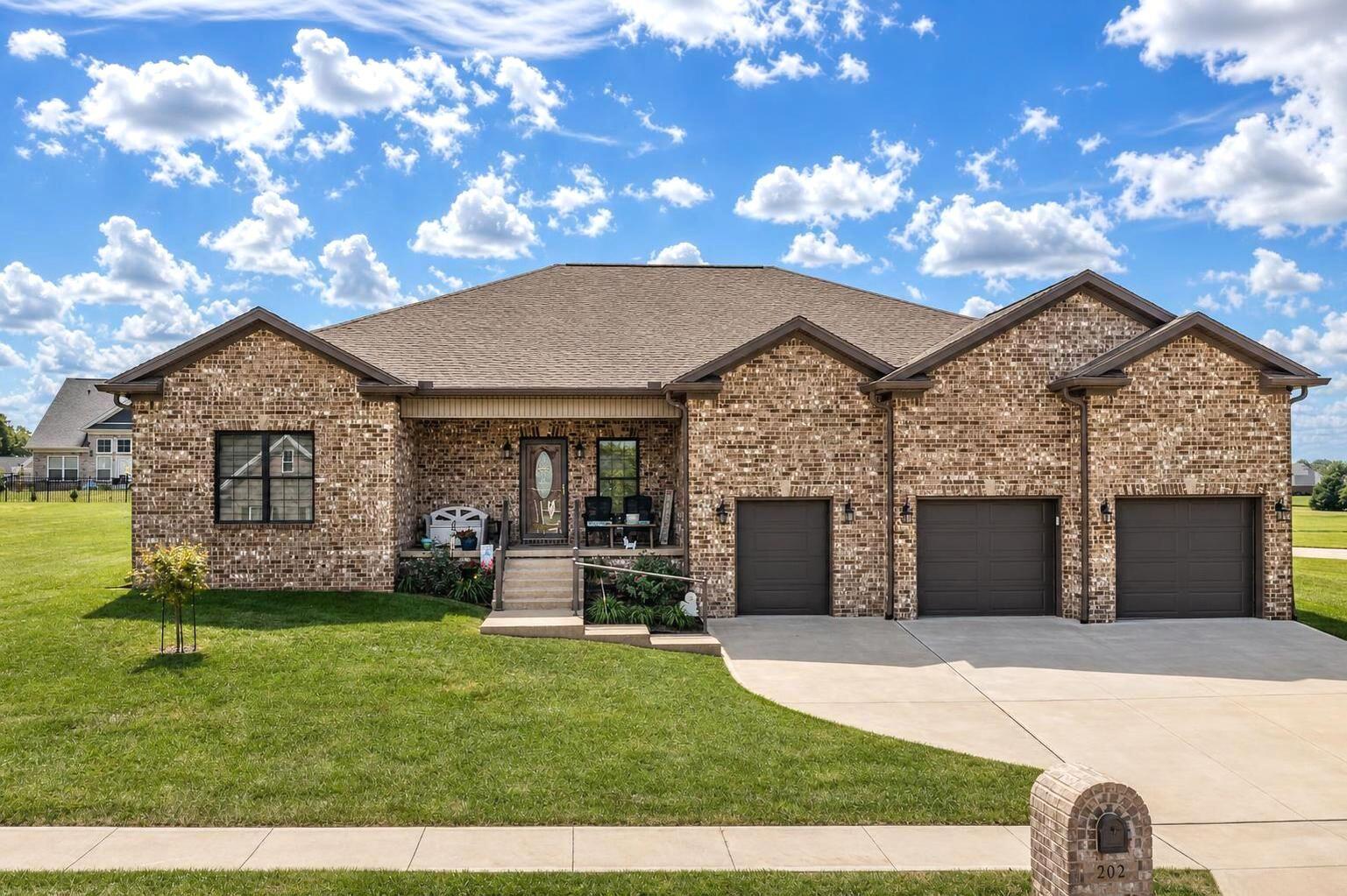 202 Wedgewood Circle Property Photo 1