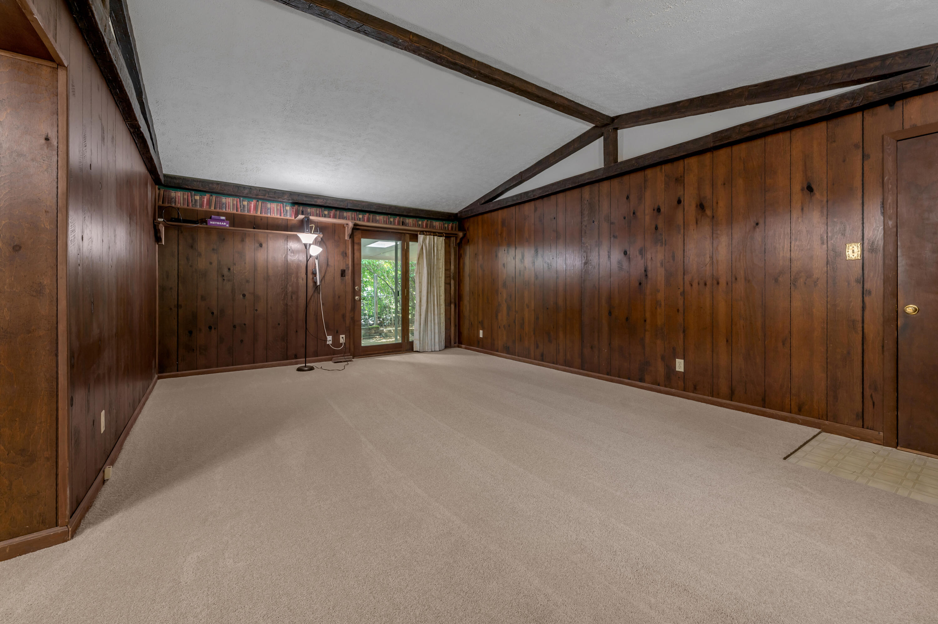 2453 Eastway Drive Property Photo 14