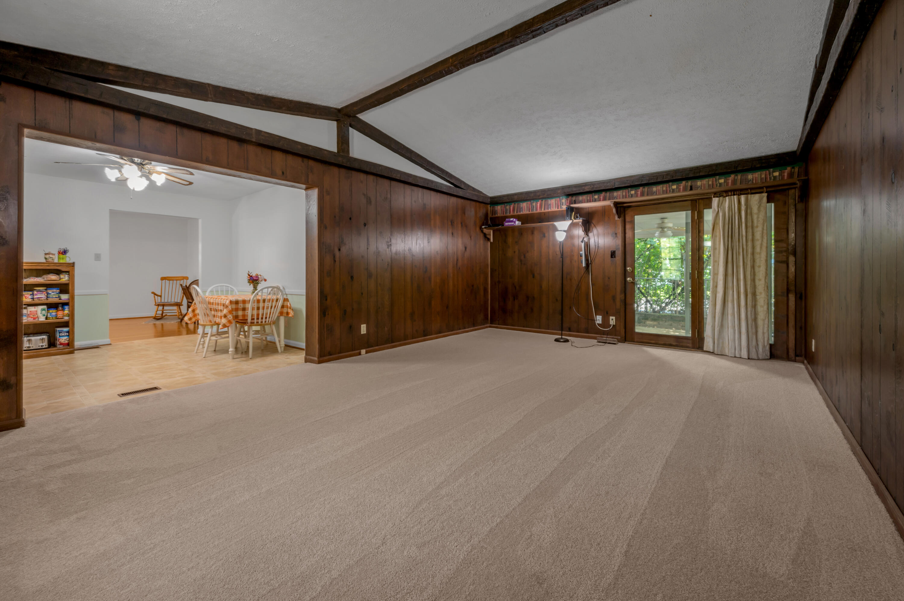 2453 Eastway Drive Property Photo 15