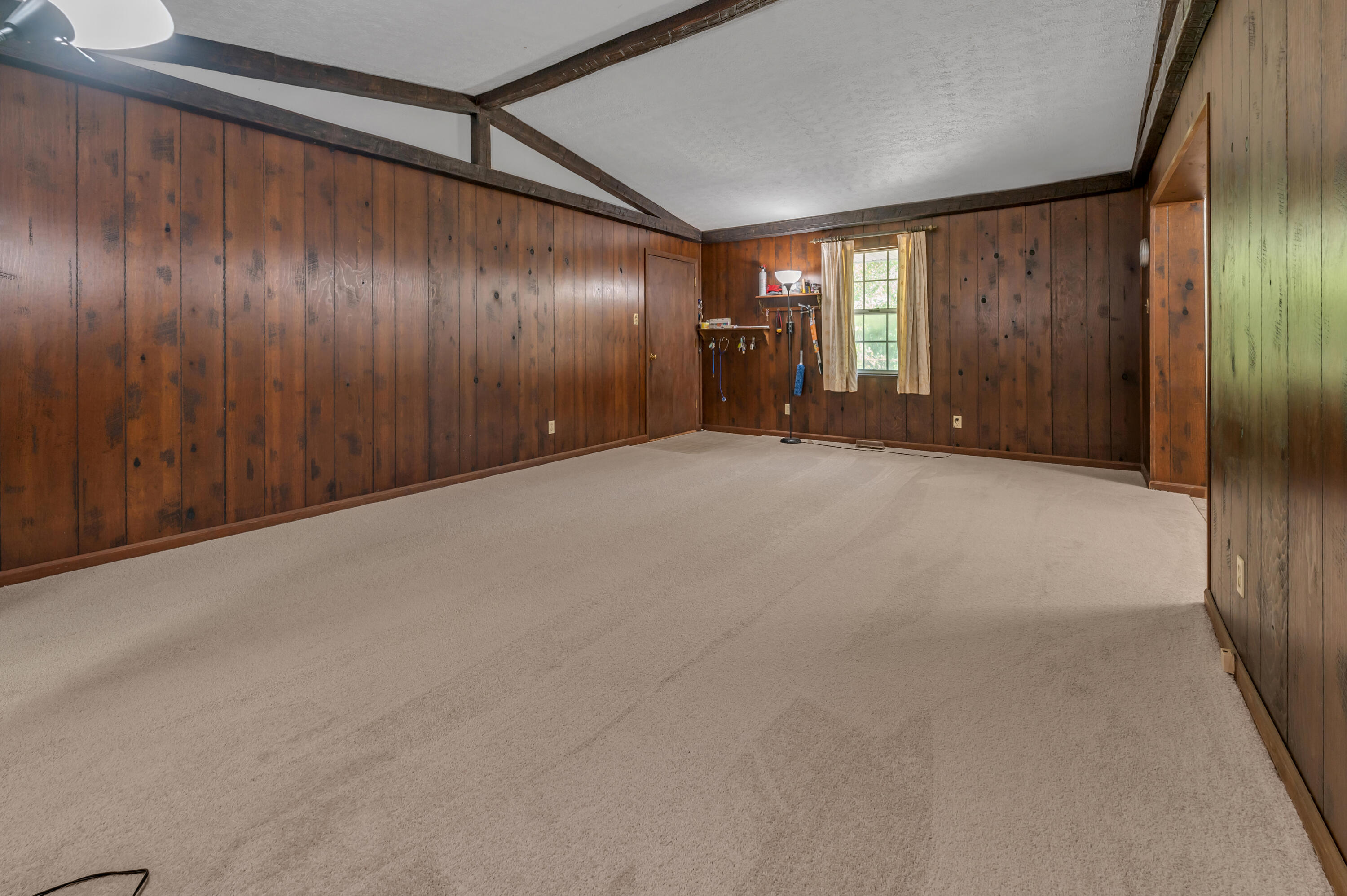 2453 Eastway Drive Property Photo 16