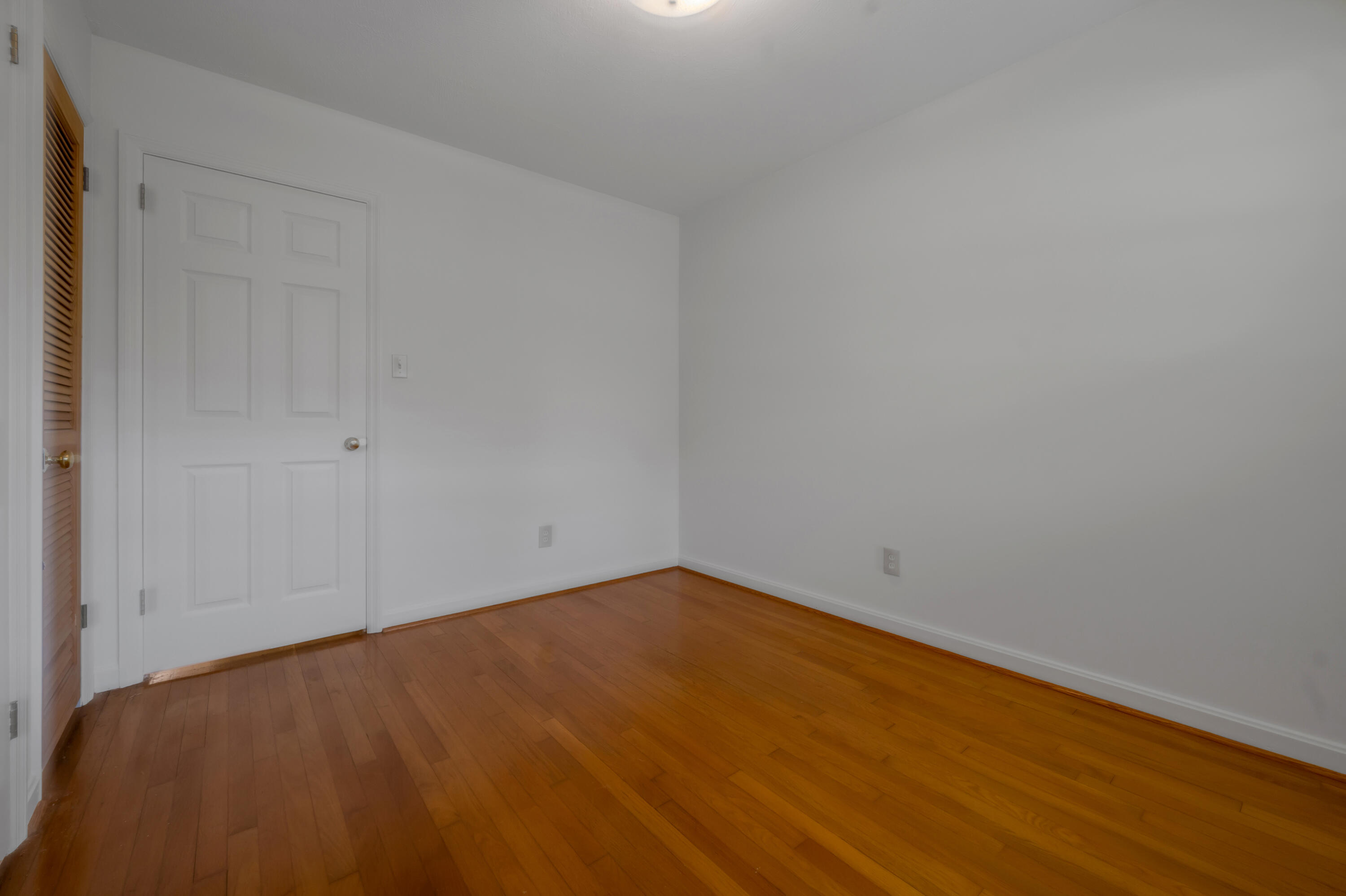 2453 Eastway Drive Property Photo 35