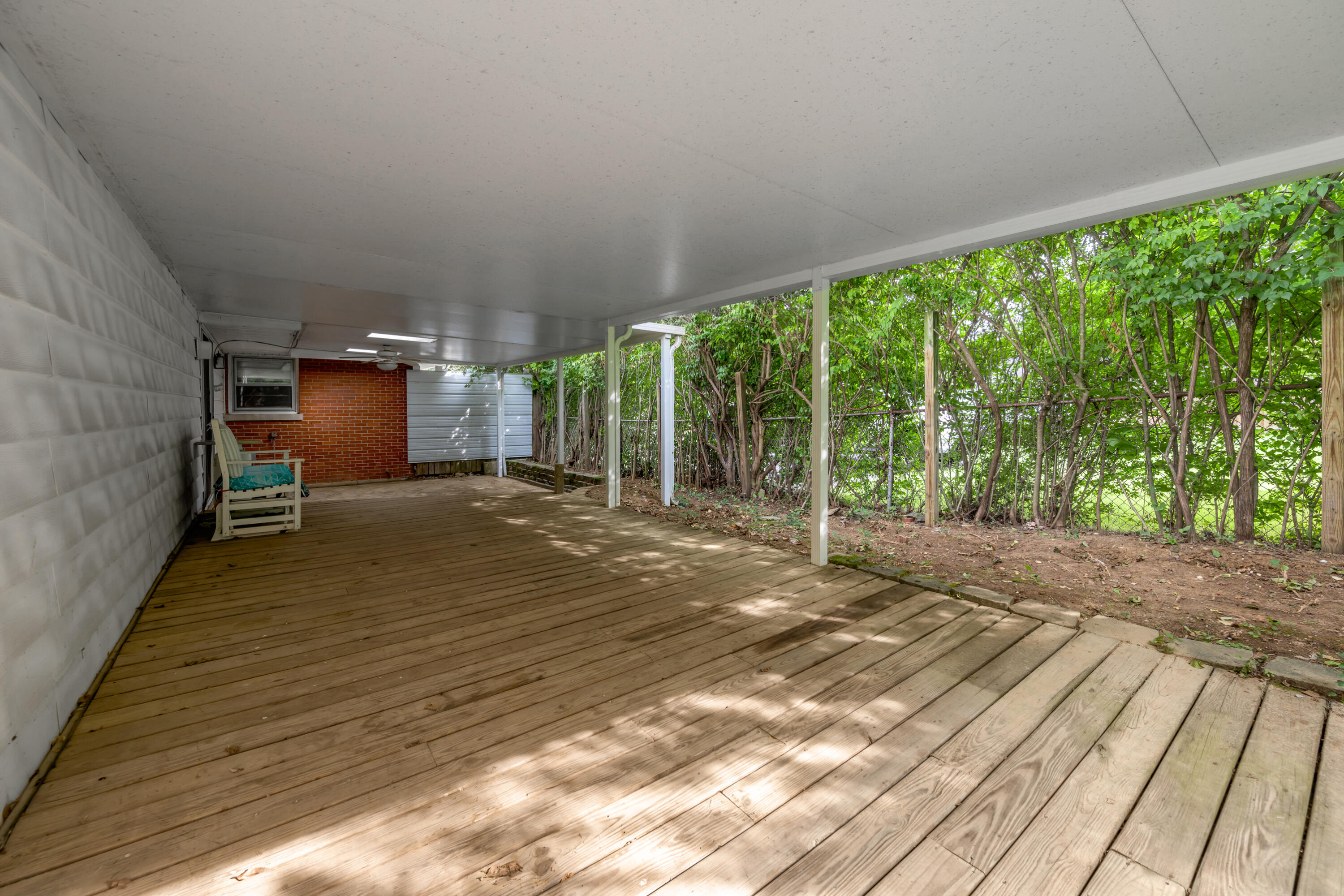 2453 Eastway Drive Property Photo 37