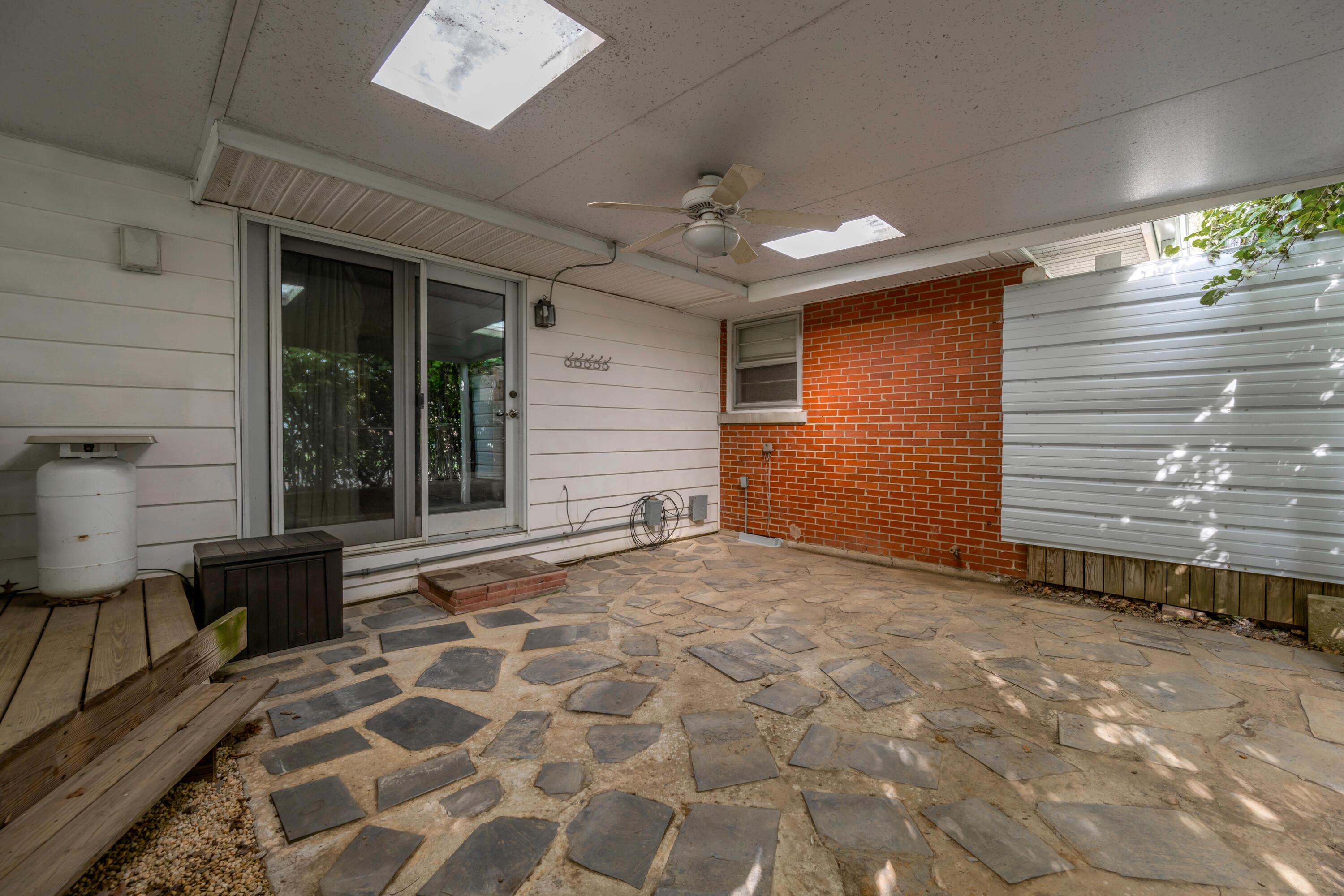 2453 Eastway Drive Property Photo 41
