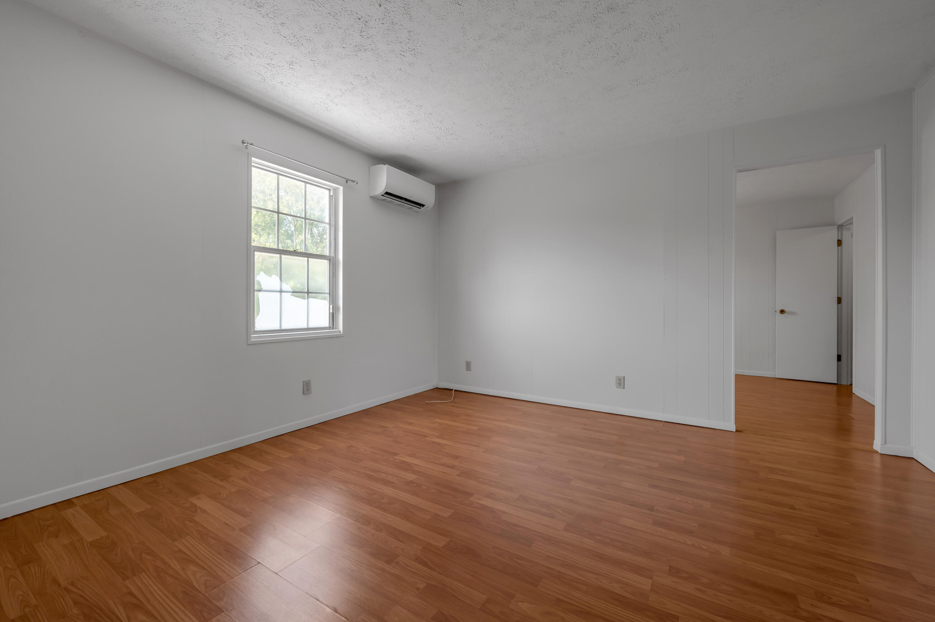 2453 Eastway Drive Property Photo 47
