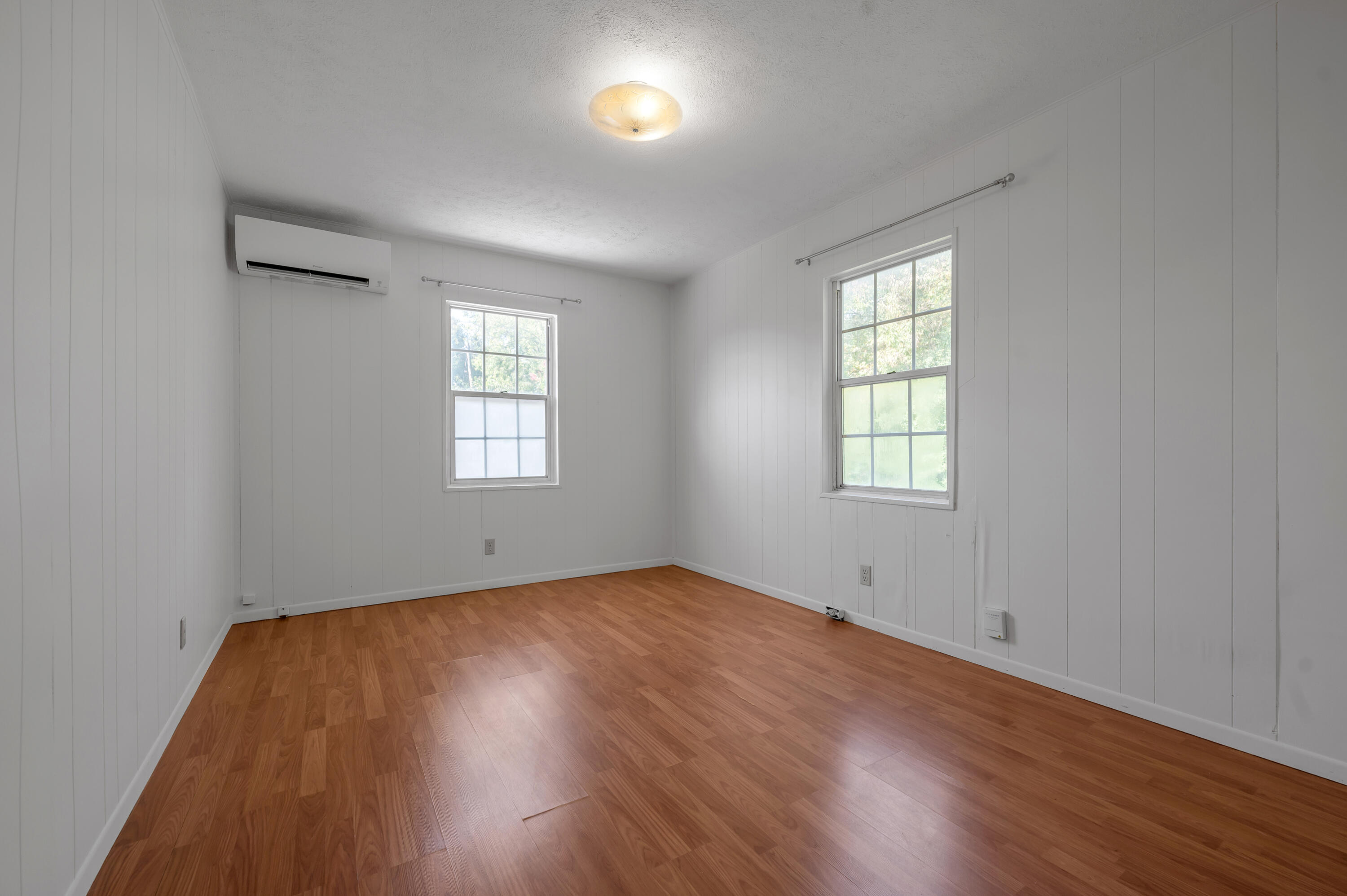 2453 Eastway Drive Property Photo 54