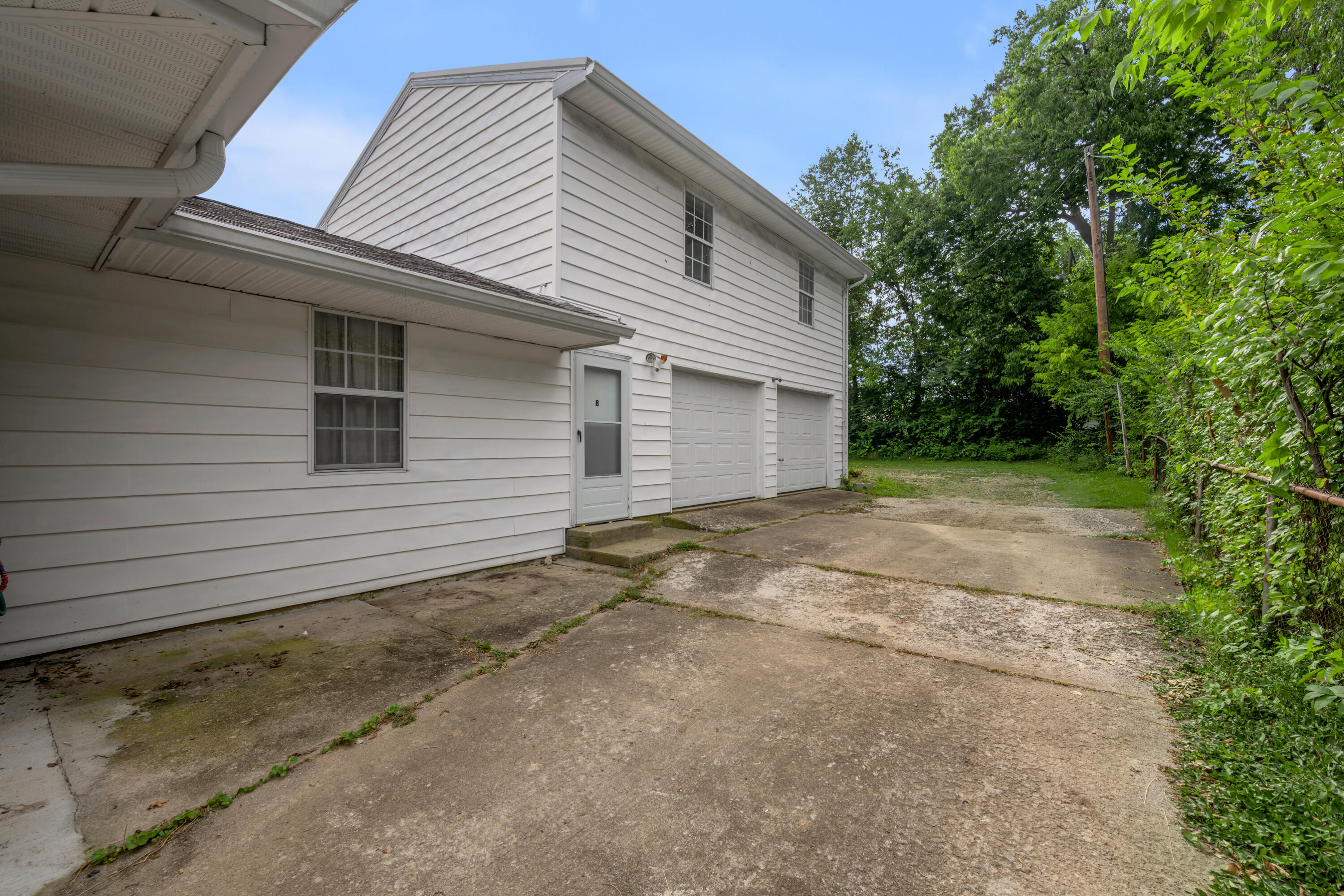 2453 Eastway Drive Property Photo 62