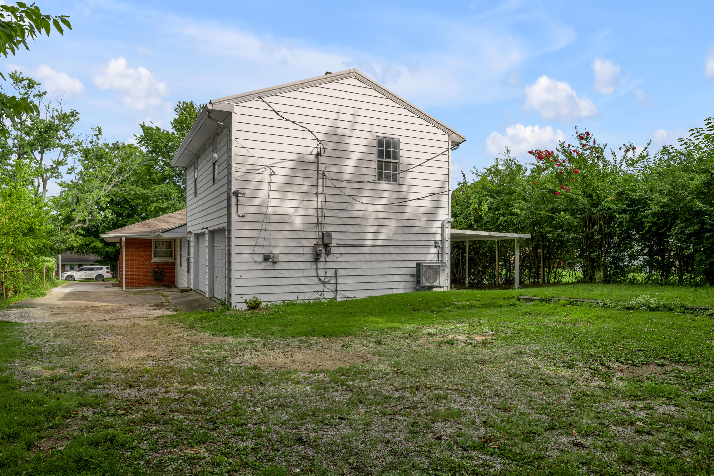 2453 Eastway Drive Property Photo 67