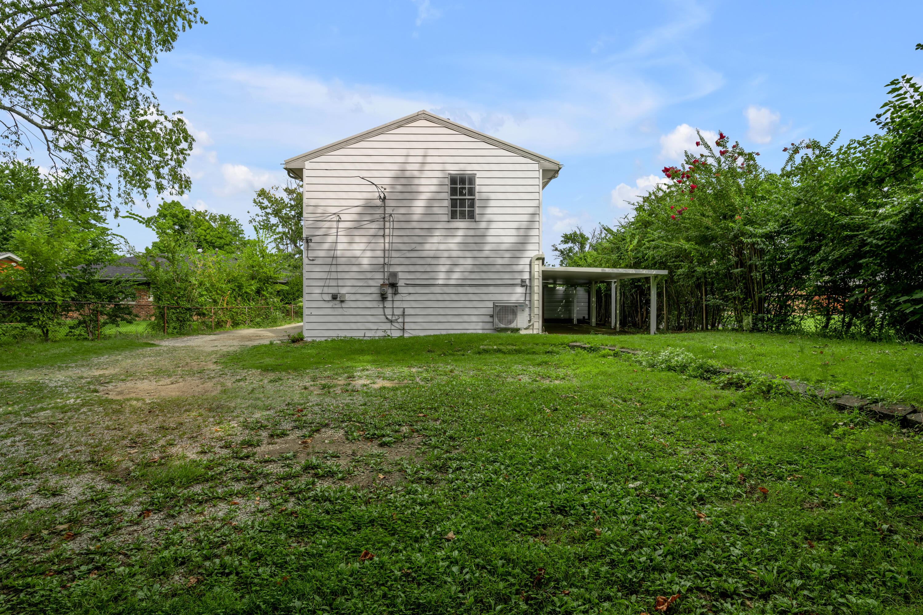 2453 Eastway Drive Property Photo 69