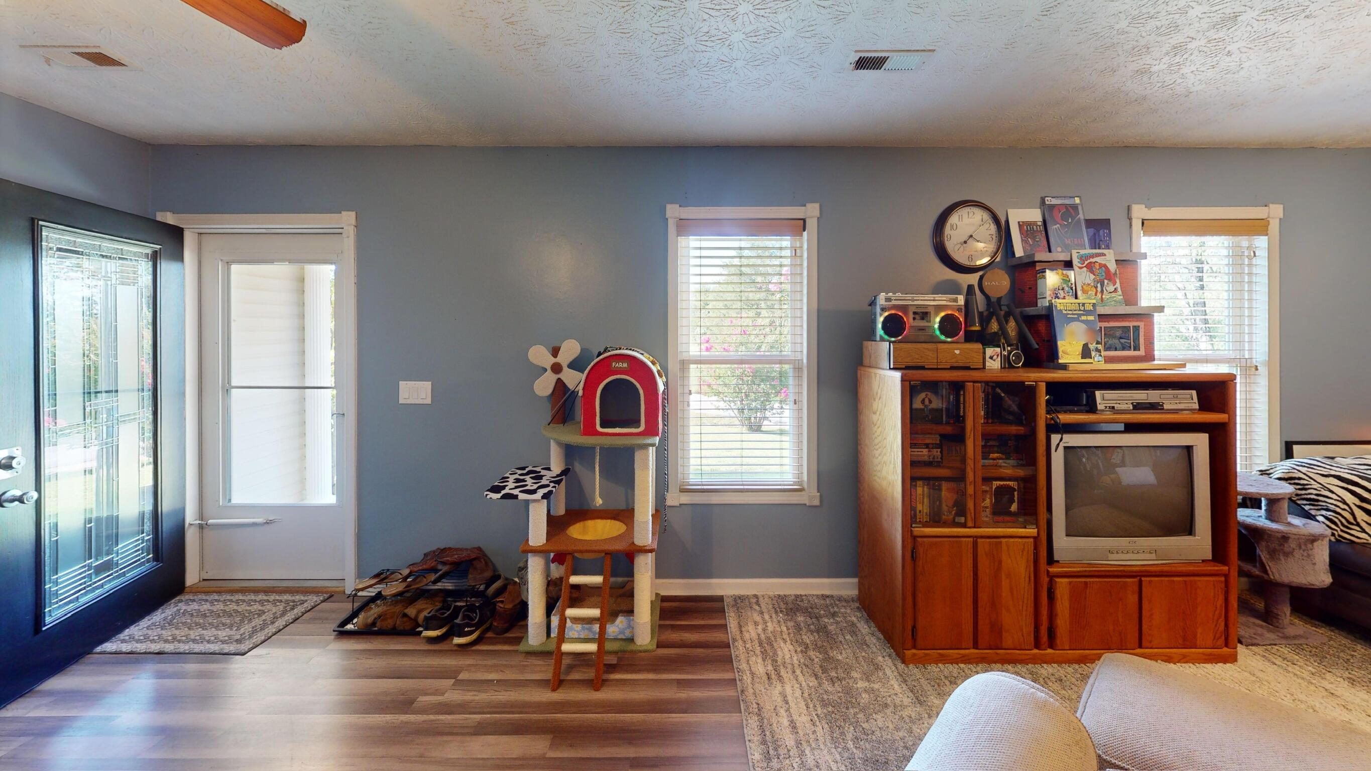 465 W Coleman Road Property Photo 6