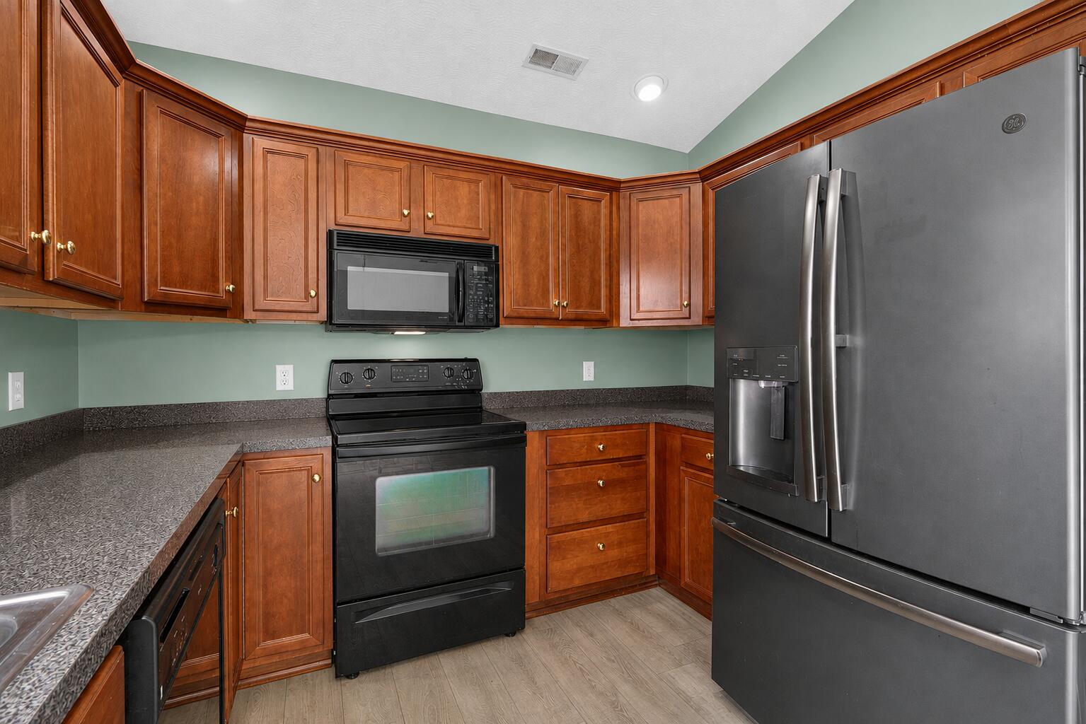 108 Richfields Avenue Property Photo 7