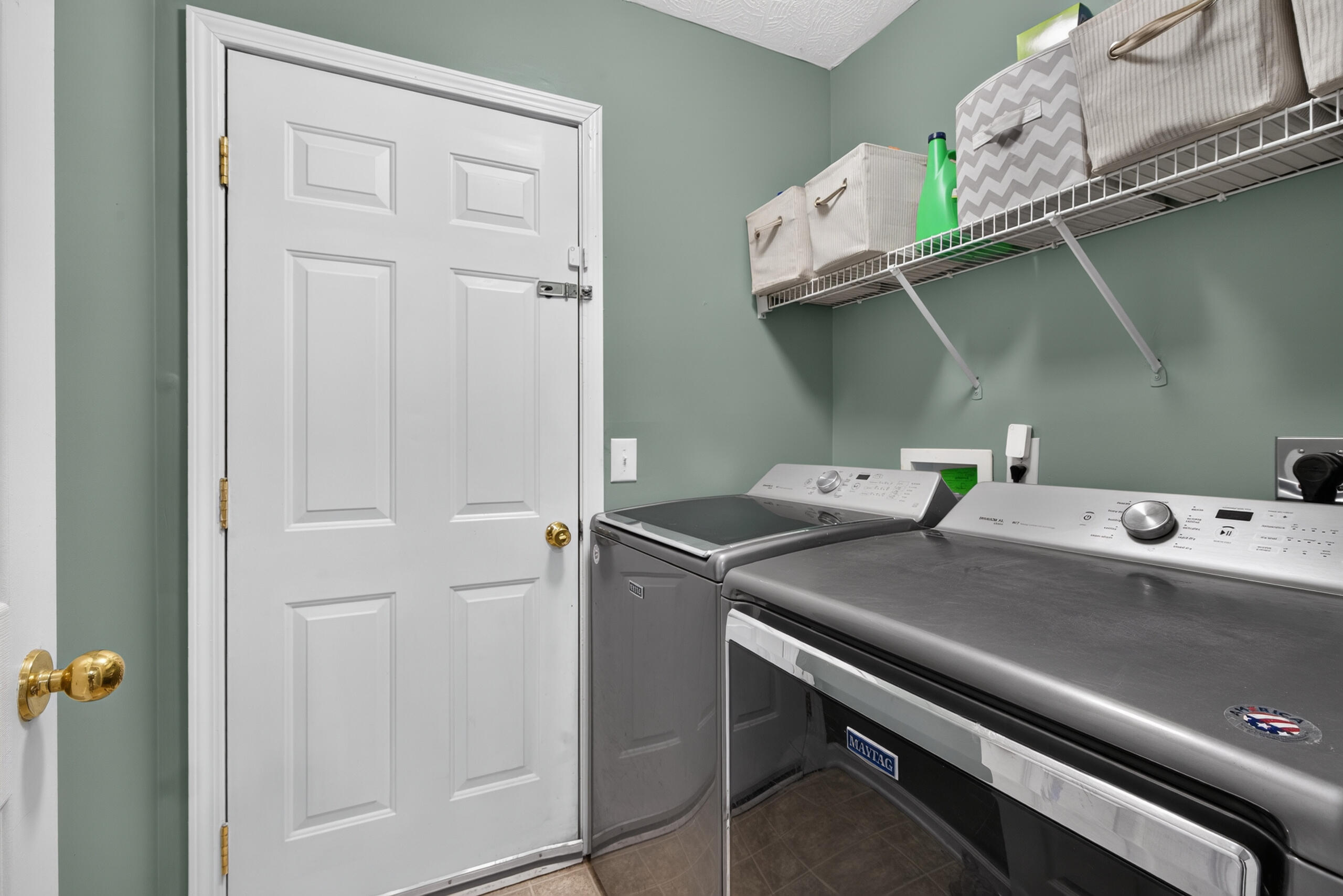 108 Richfields Avenue Property Photo 10