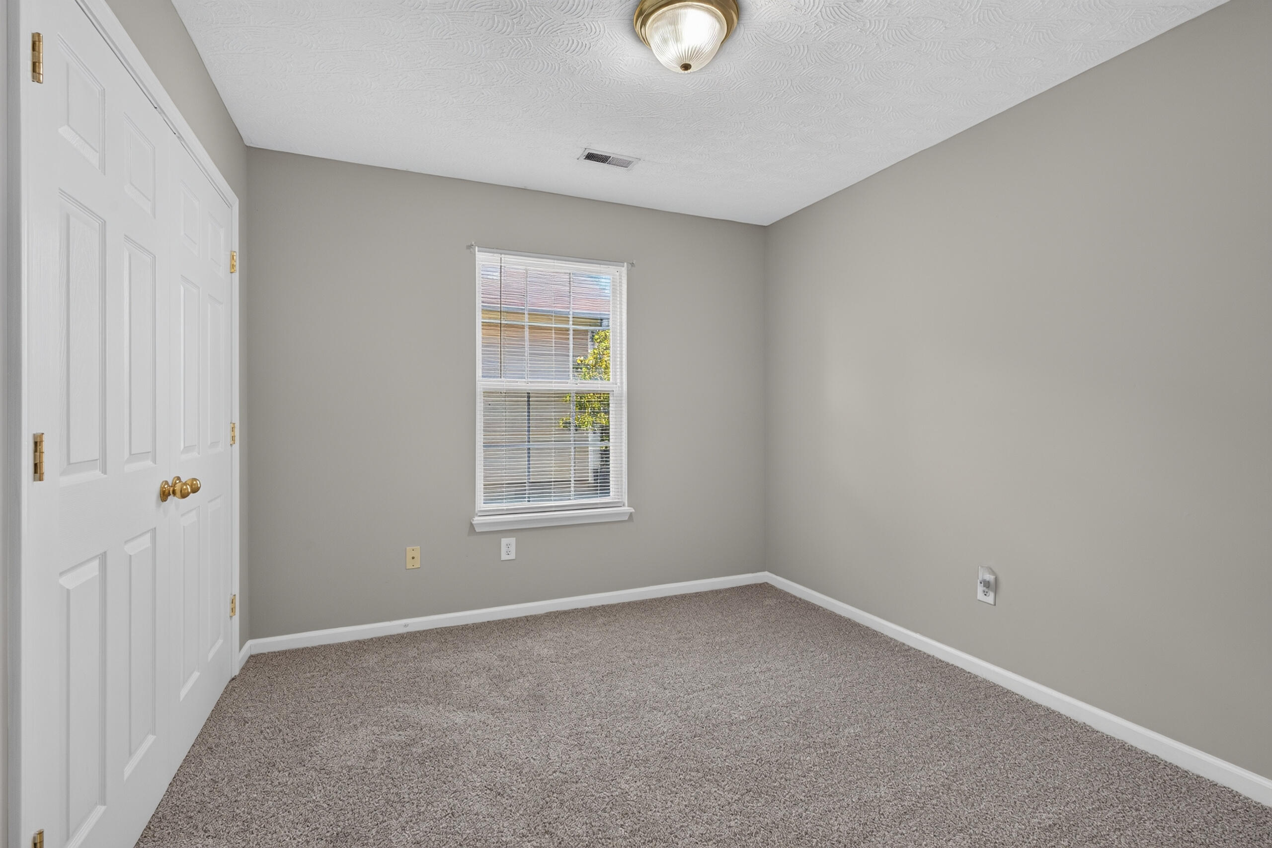 108 Richfields Avenue Property Photo 13