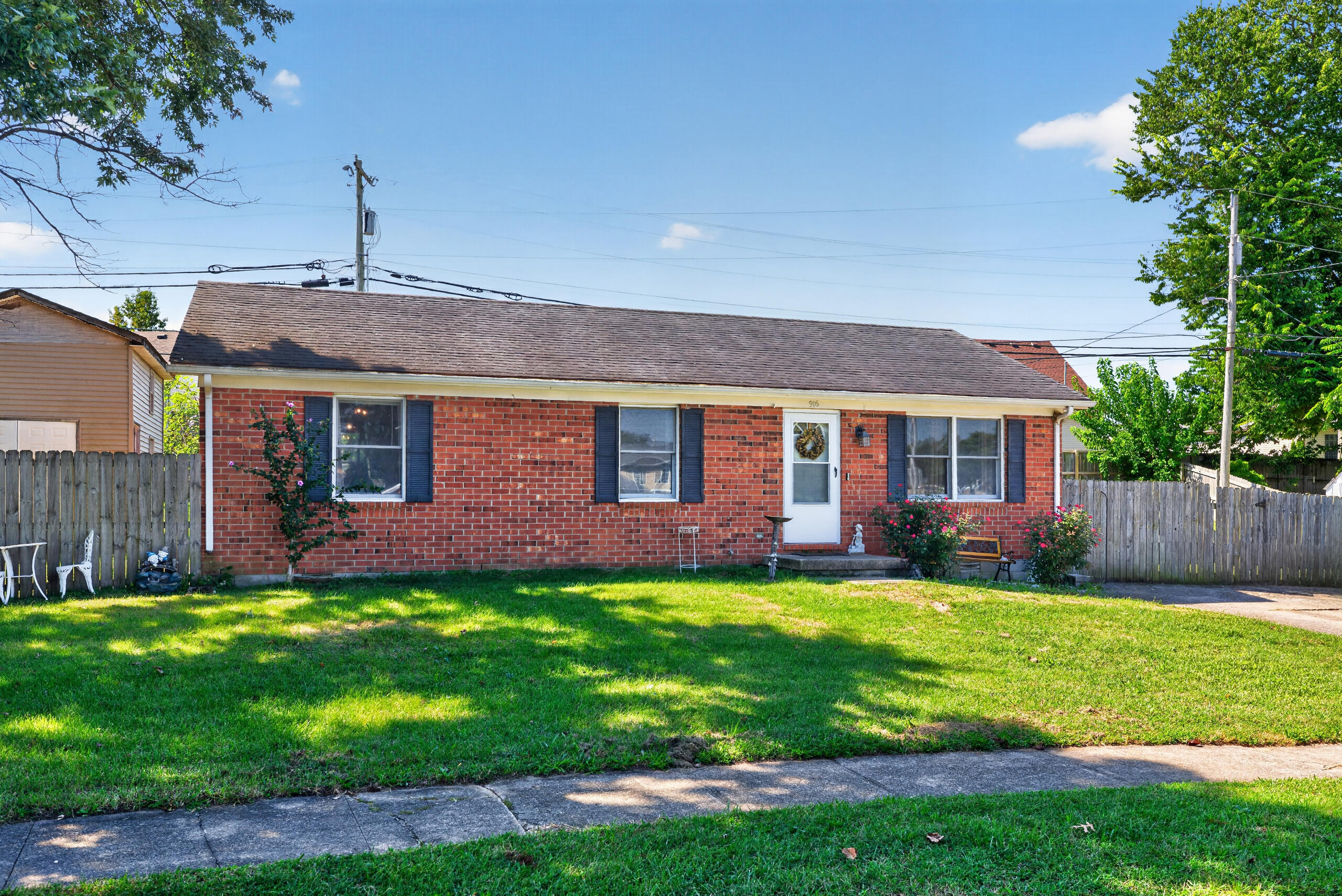 916 Hickory Hill Drive Property Photo 1
