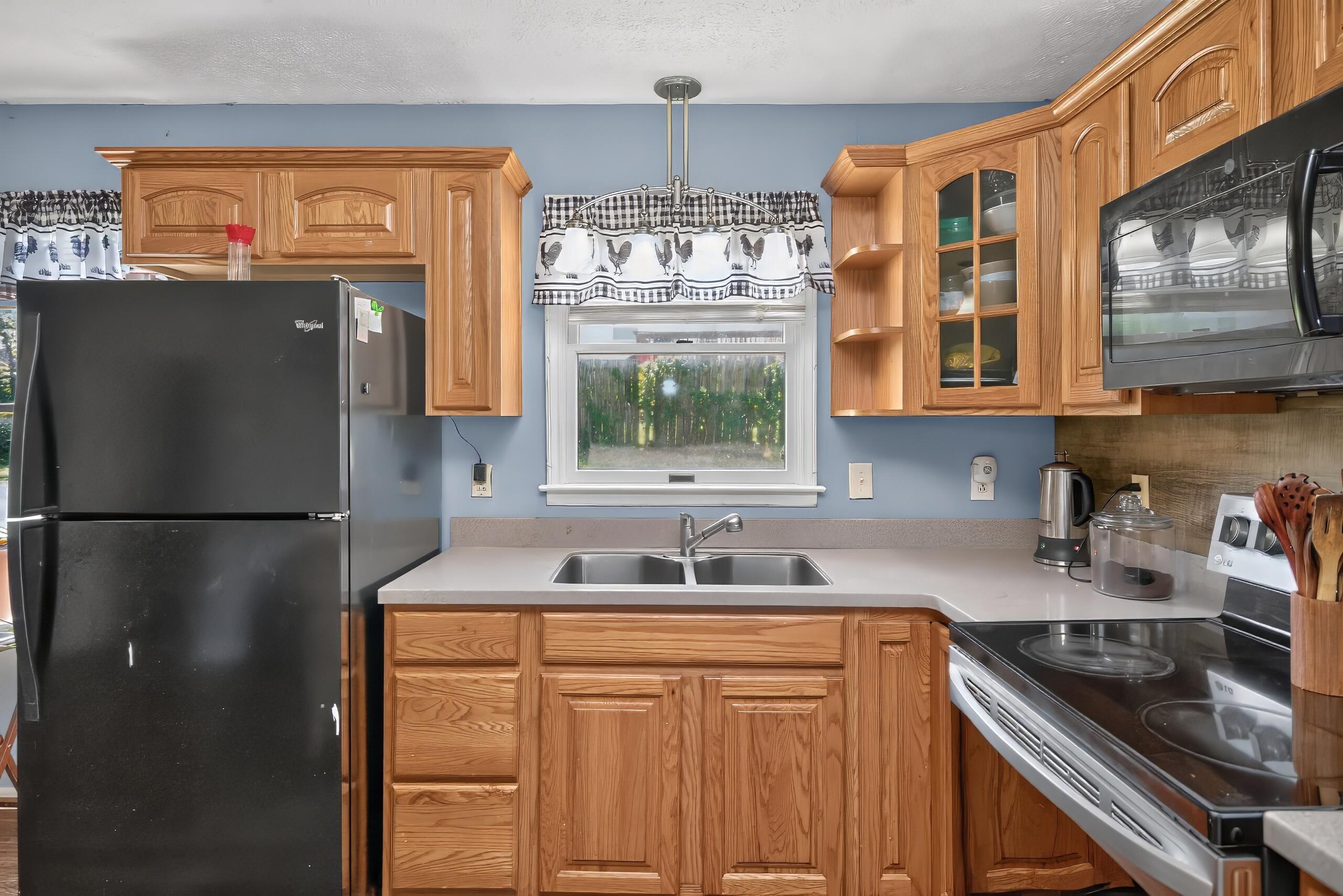 916 Hickory Hill Drive Property Photo 8