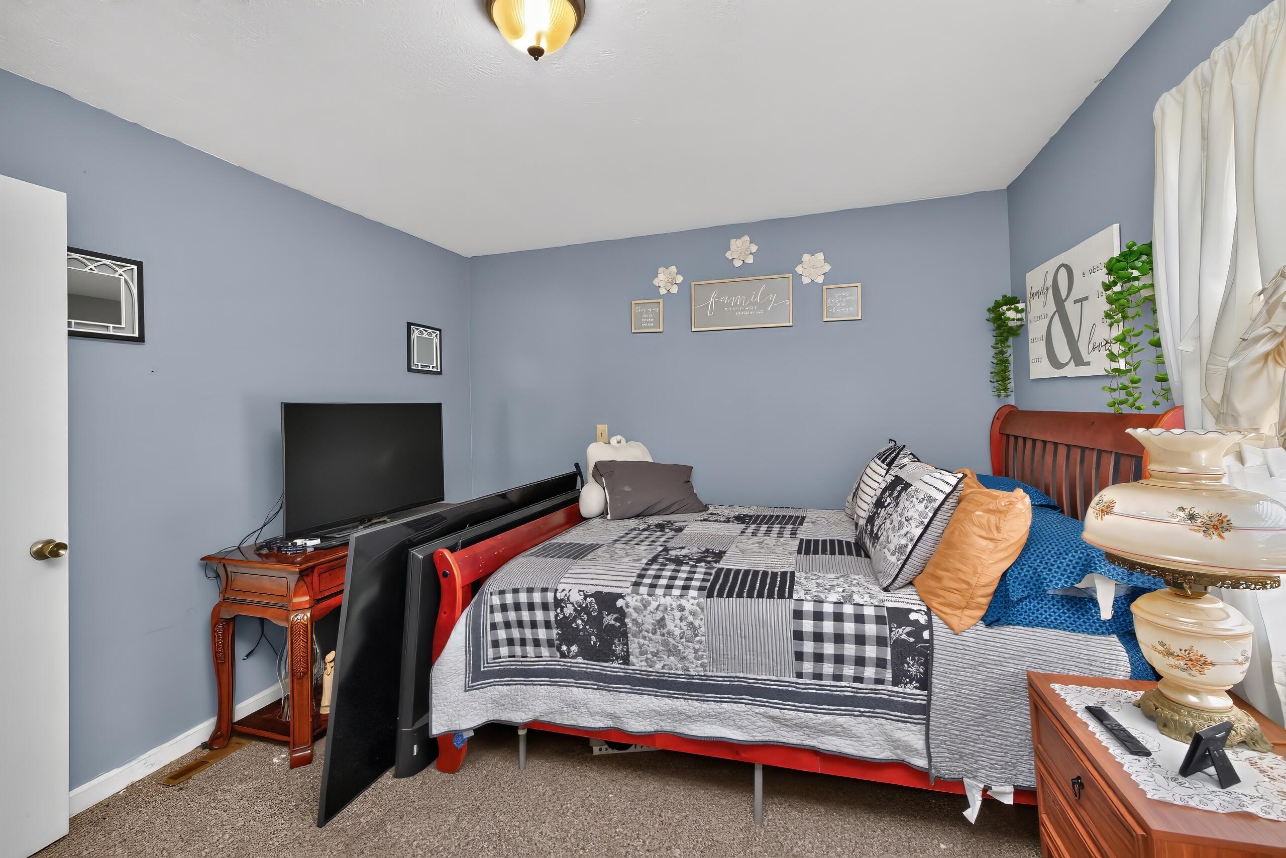 916 Hickory Hill Drive Property Photo 15