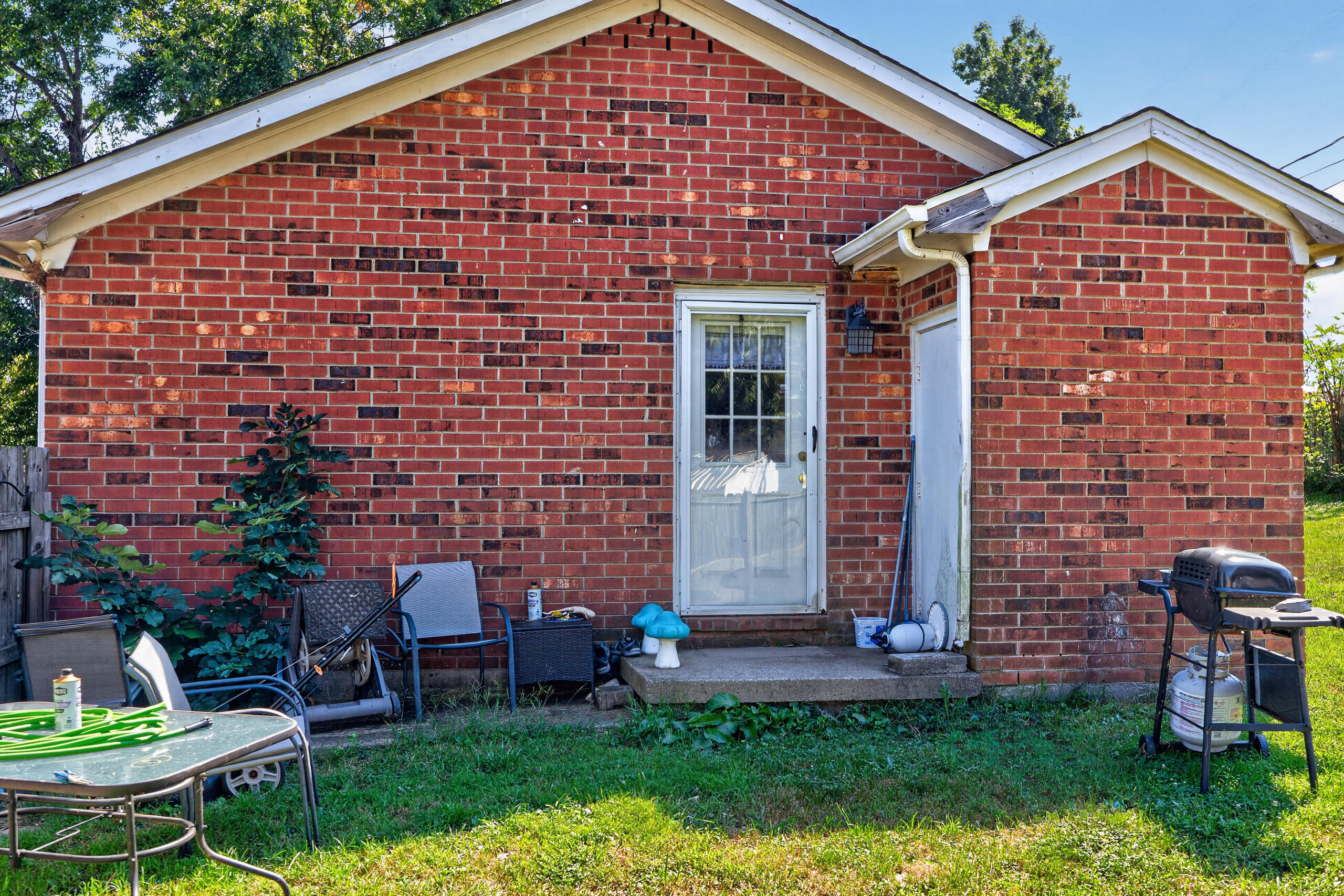 916 Hickory Hill Drive Property Photo 16