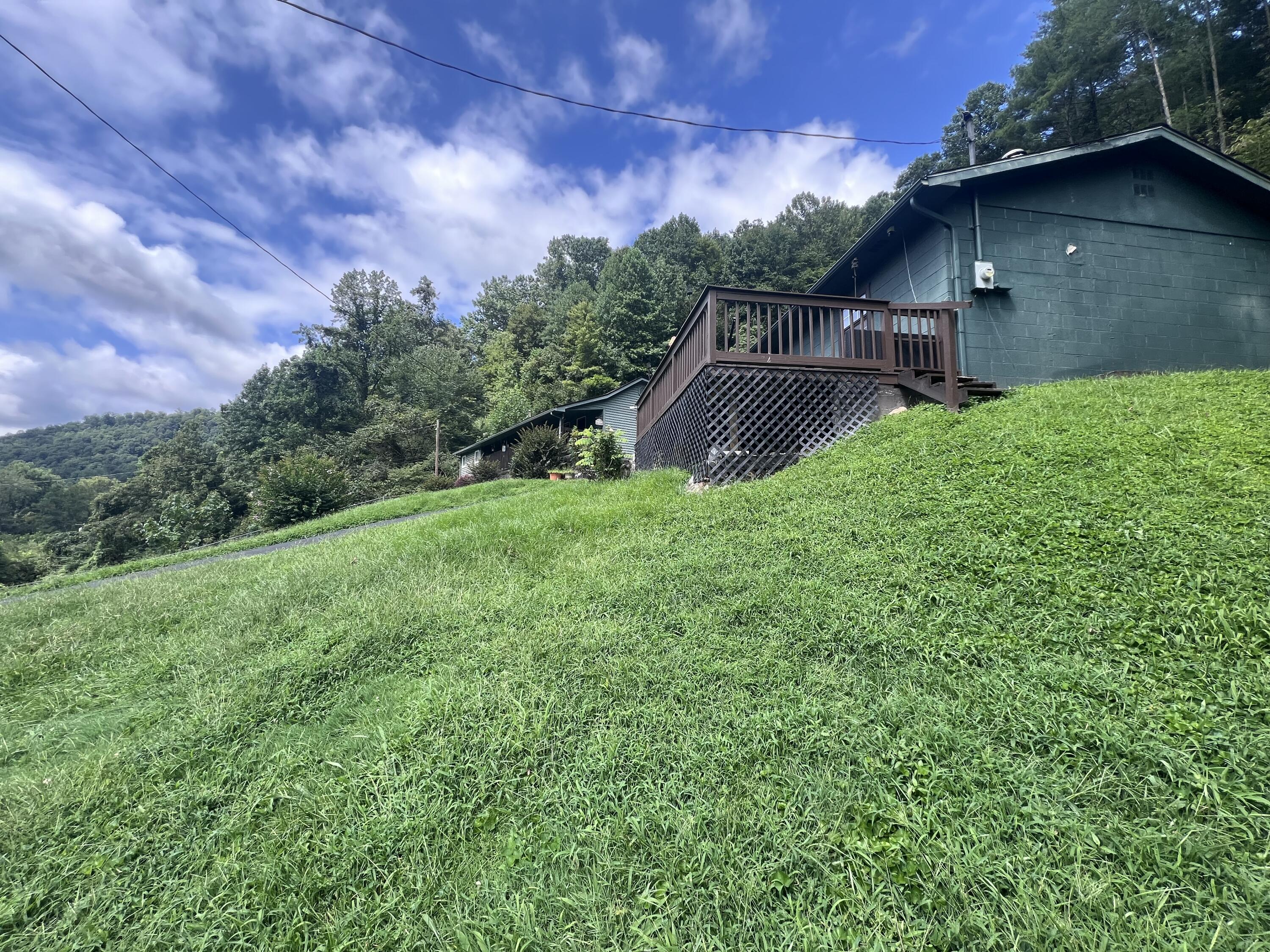 341 Long Branch Right Fork Road Property Photo 10