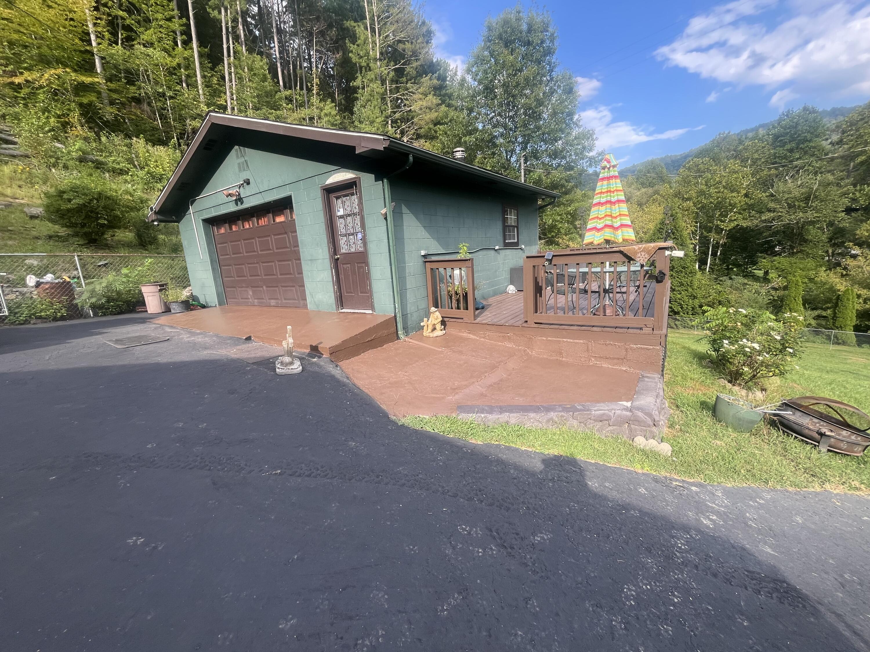 341 Long Branch Right Fork Road Property Photo 30