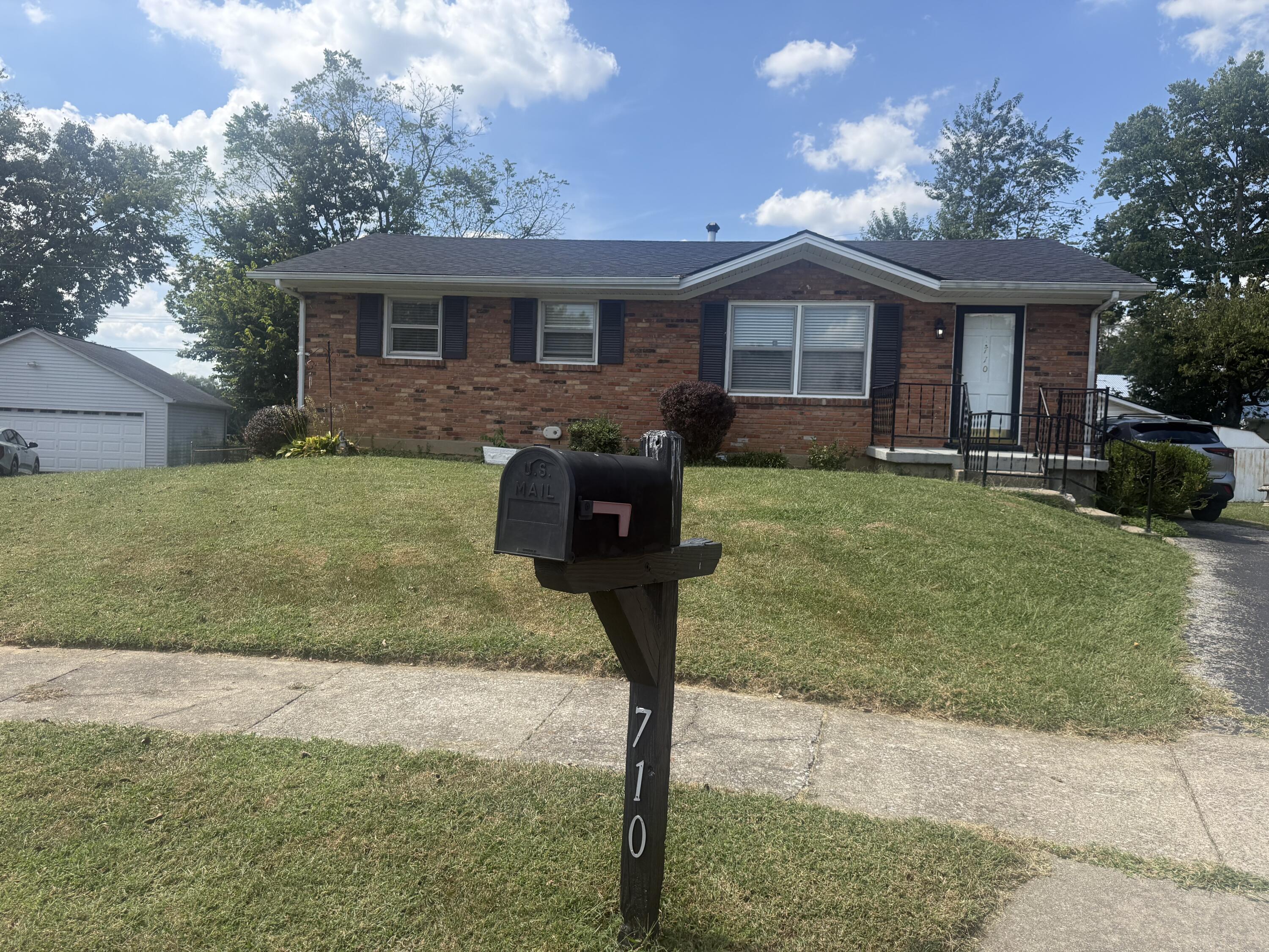 710 Dunes Circle Property Photo 3