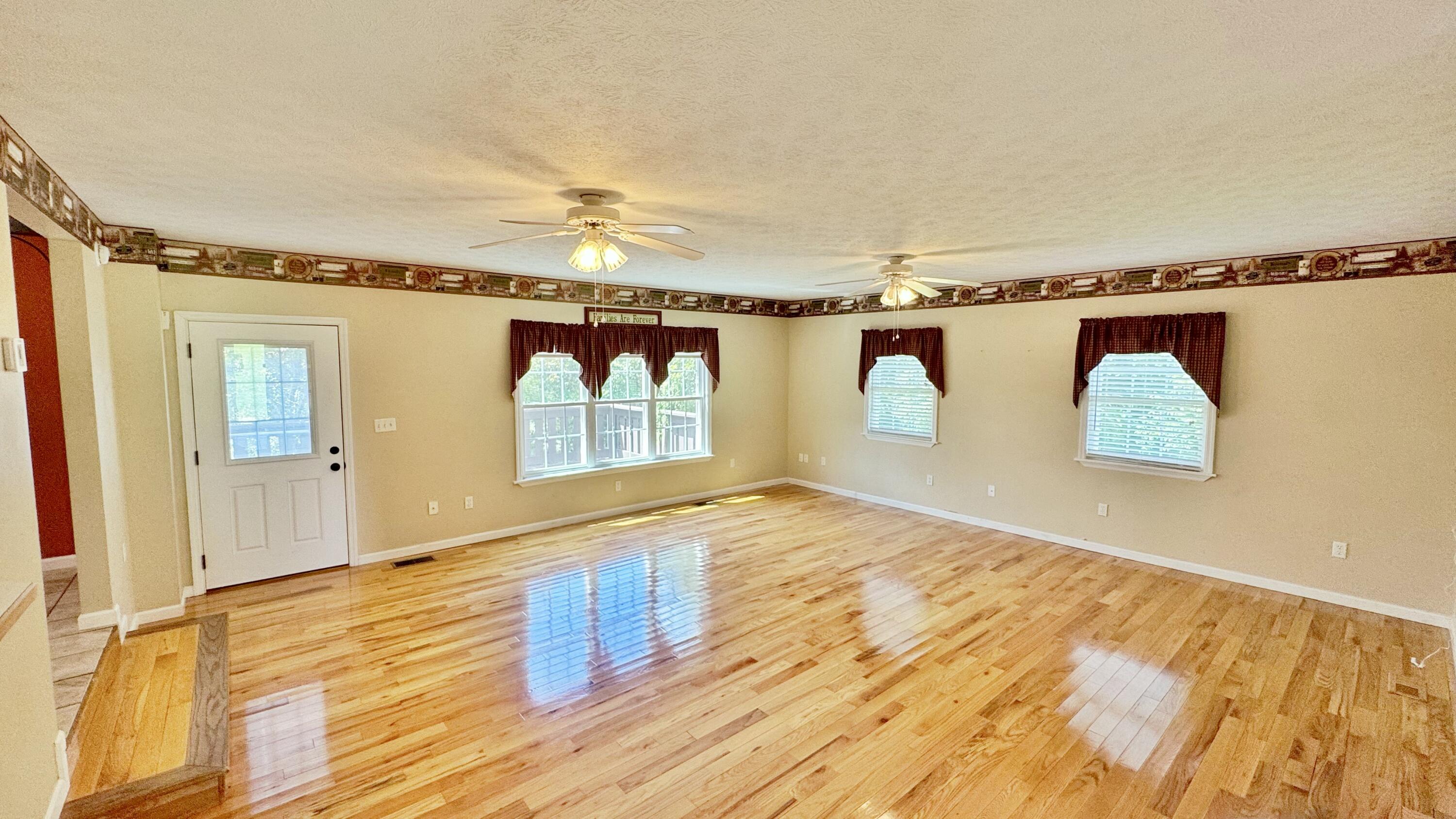 1248 Kendall Lane Property Photo 6
