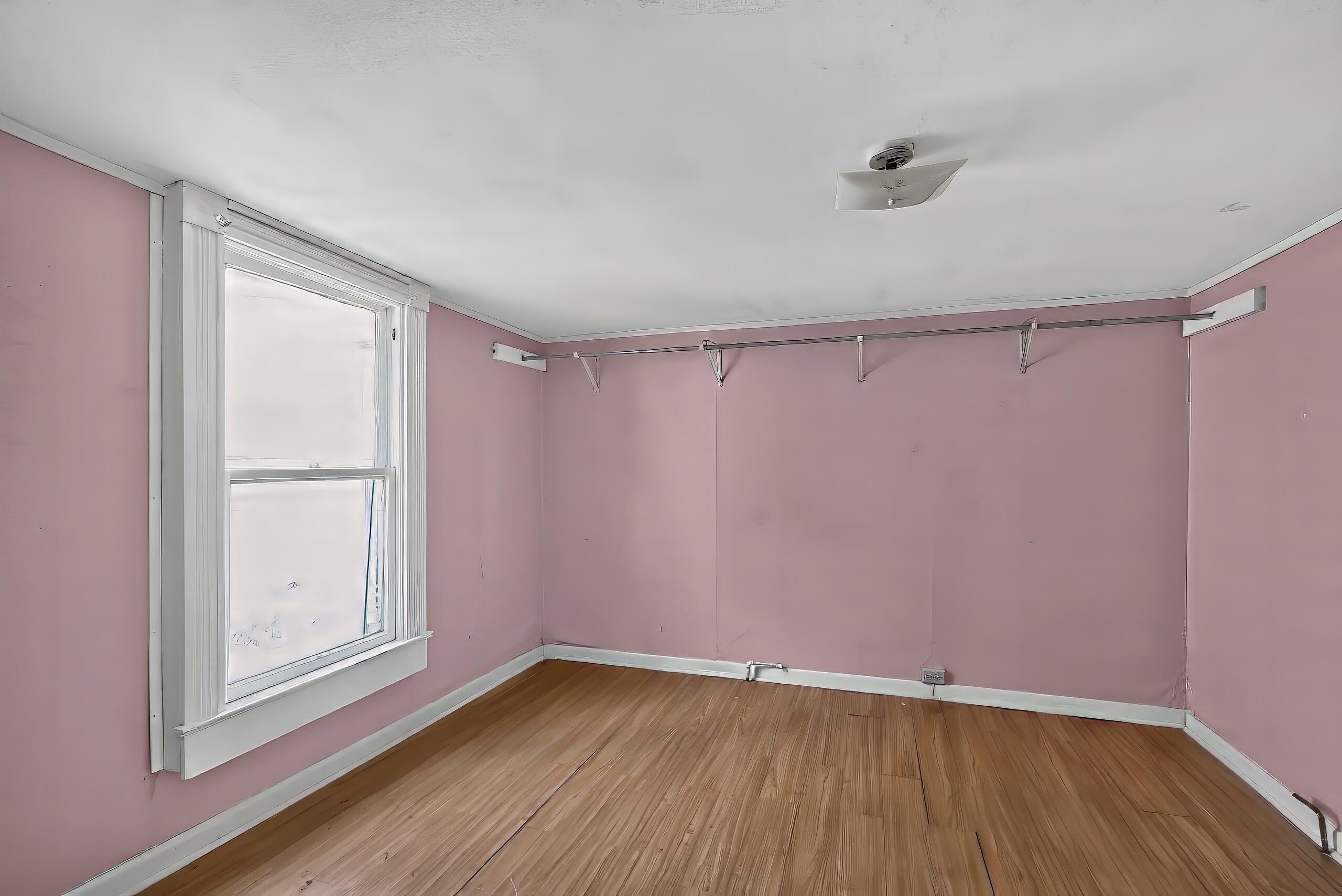 209 E Washington Street Property Photo 12
