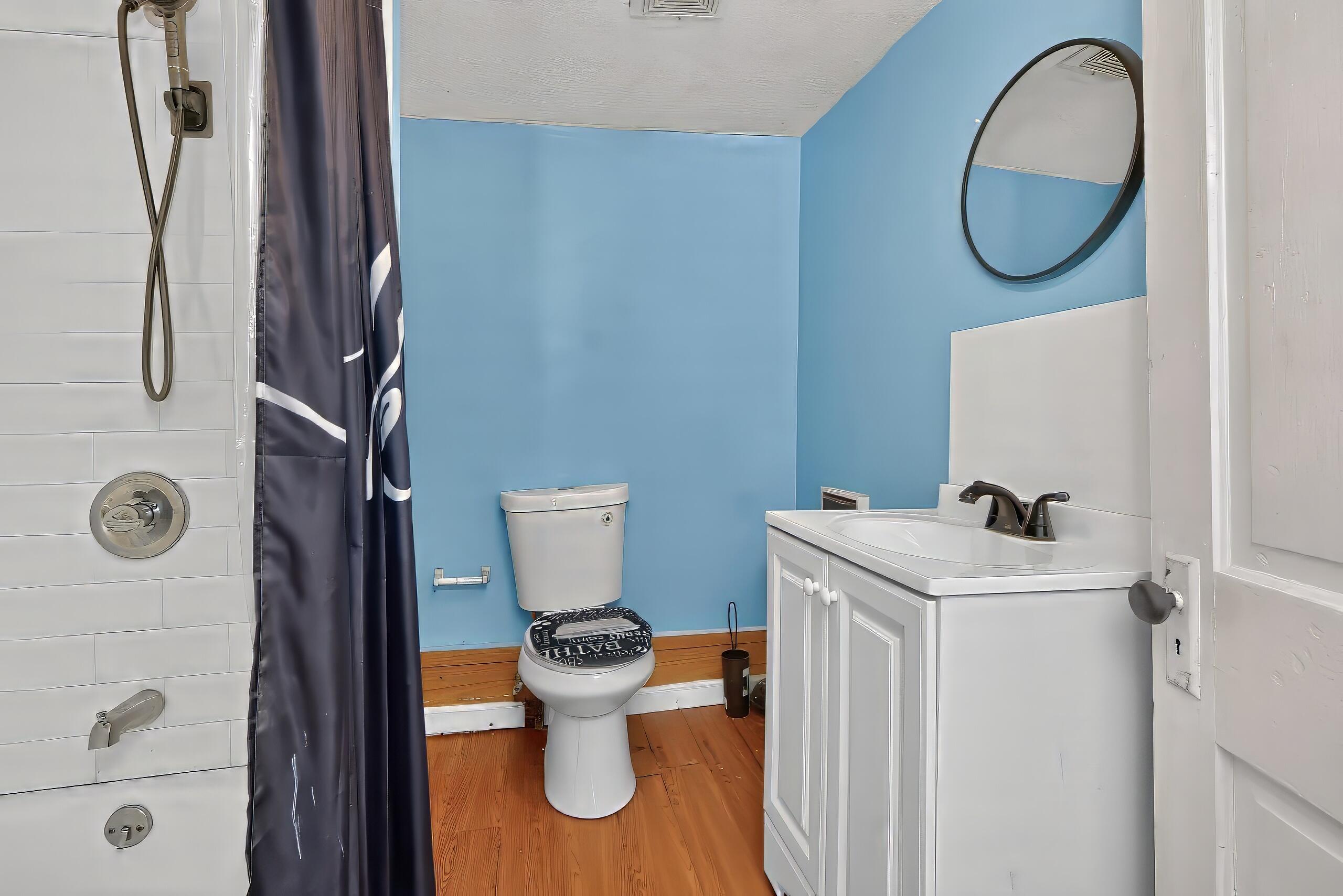 209 E Washington Street Property Photo 16